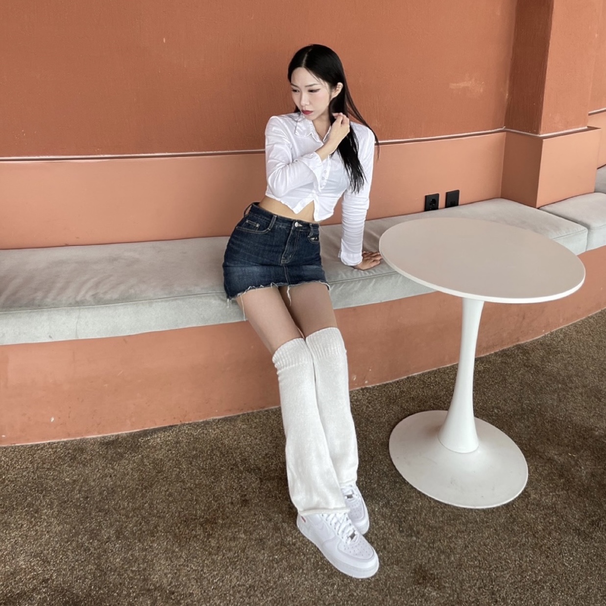 Nike x Supreme Air Force 1 Low White, (W) Chanel Necklace Metal Diamantes & Gold Crystal 착용 스타일 - 1