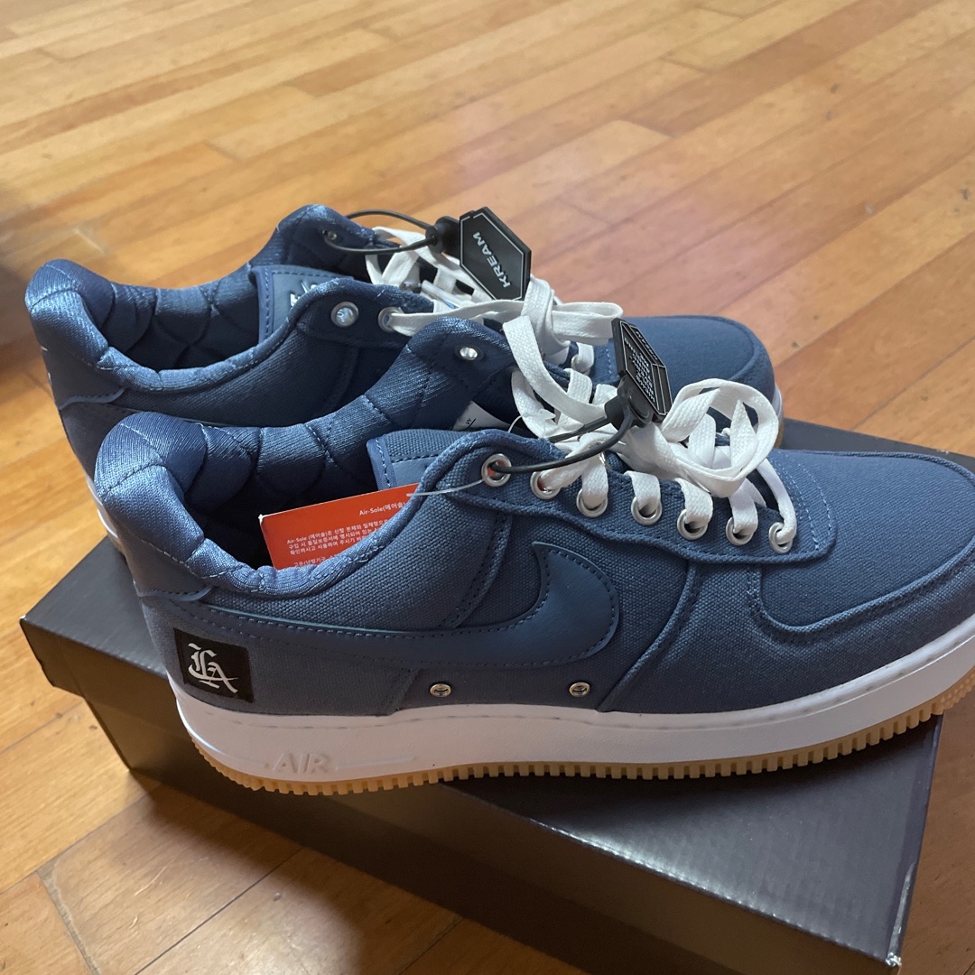 Nike Air Force 1 Low West Coast 착용 스타일