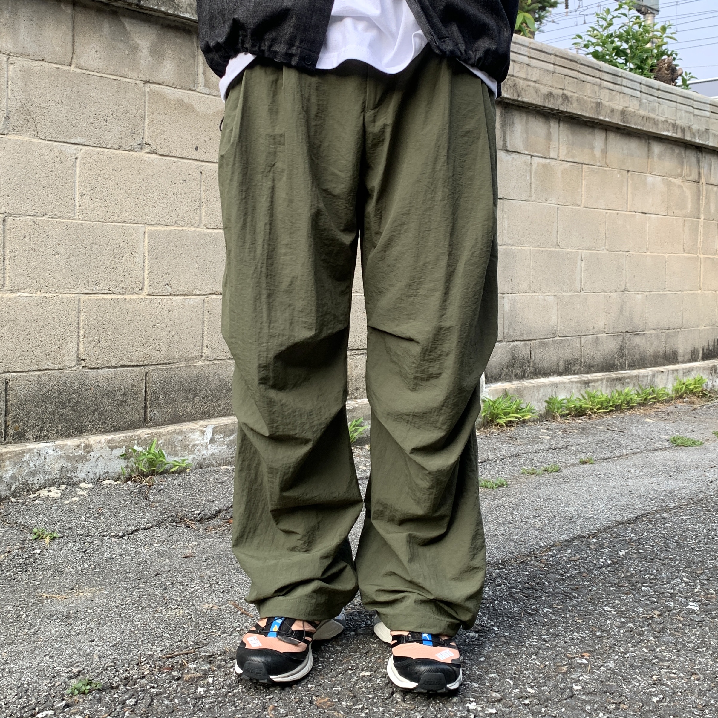 Salomon XT-4 Tobacco Brown 착용 스타일 - 3