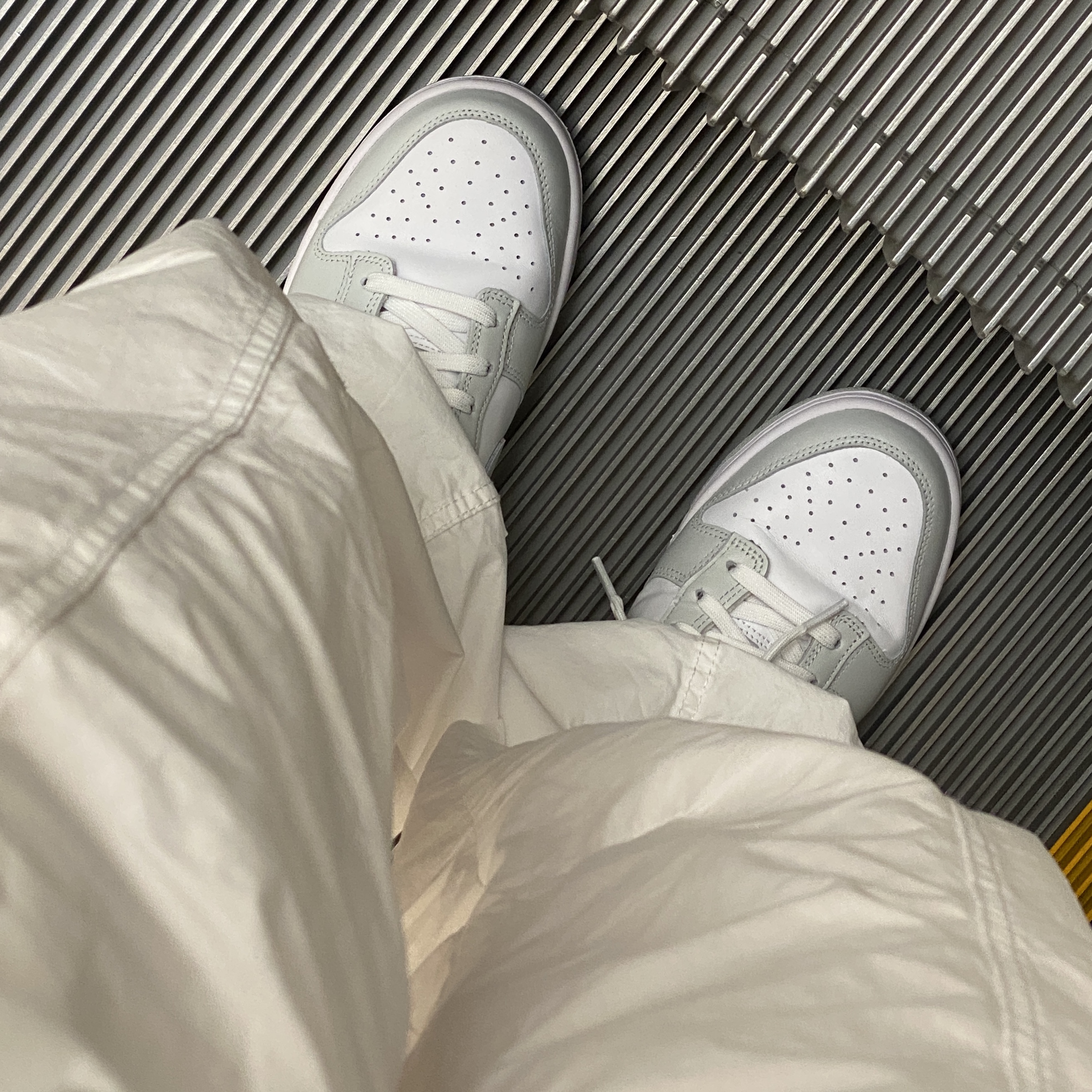 (W) Nike Dunk Low Photon Dust 착용 스타일 - 1
