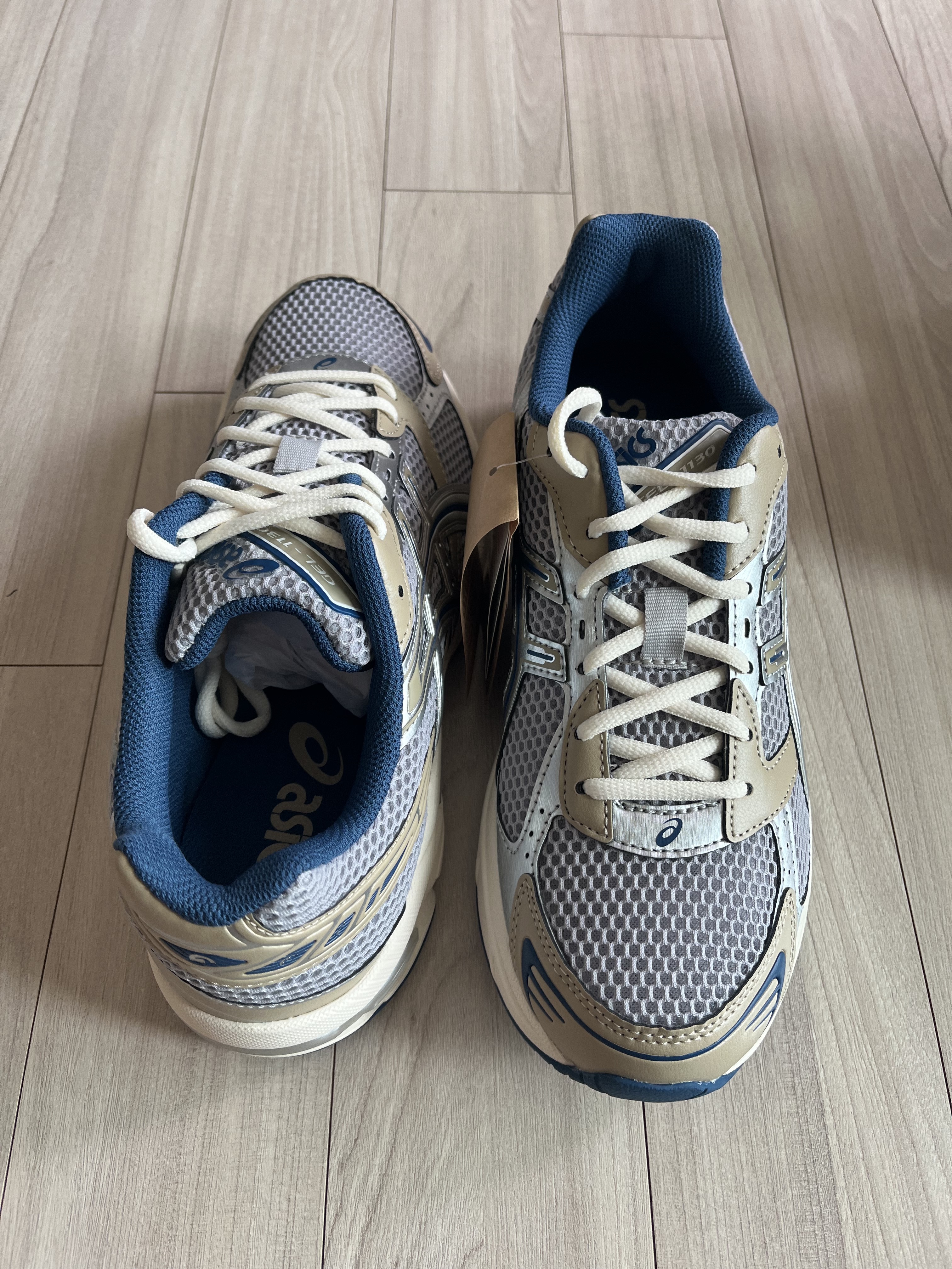 Asics Gel-1130 Oyster Grey Pure Silver 착용 스타일 - 3