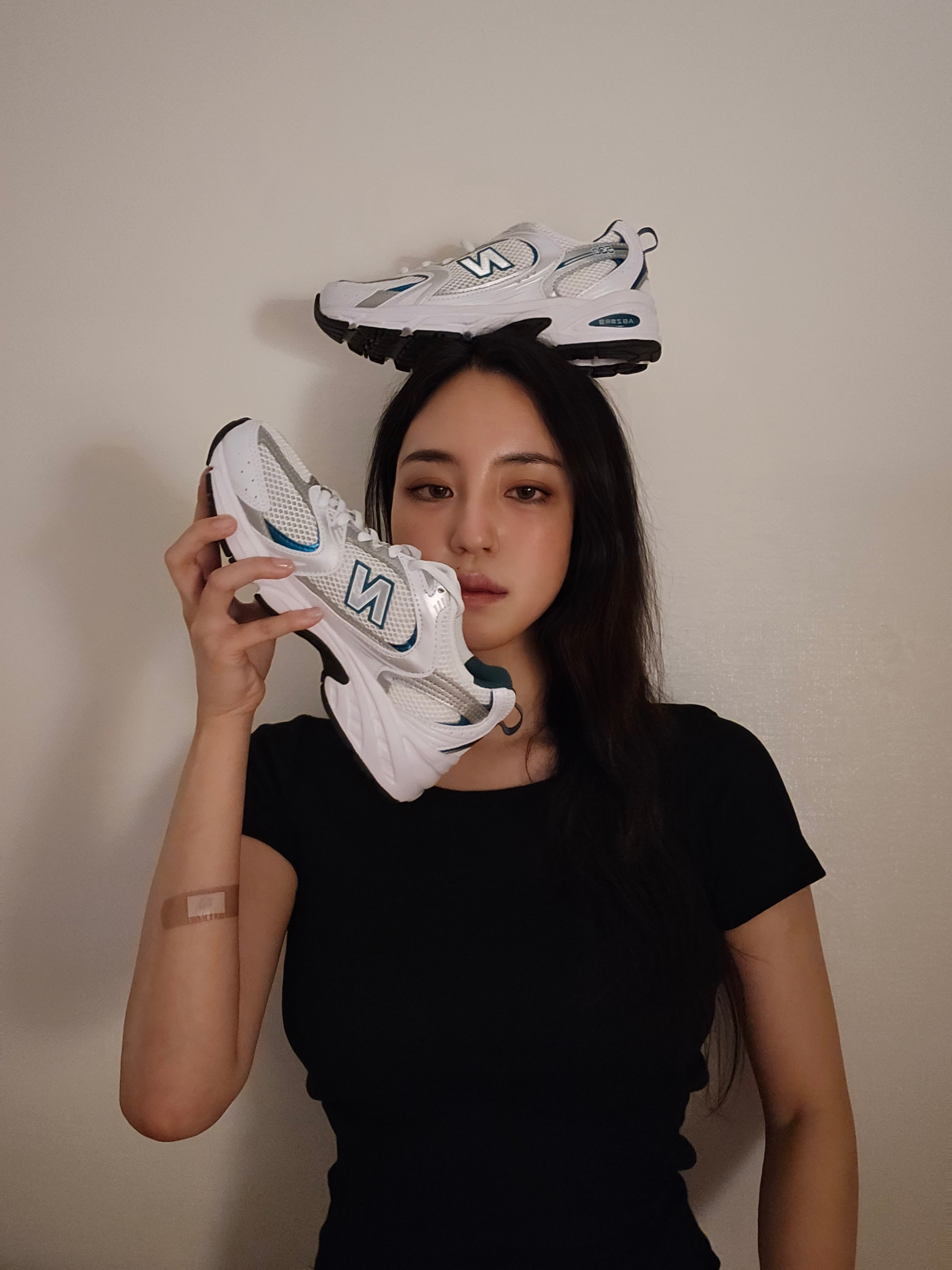 New Balance 530 White Mint 착용 스타일