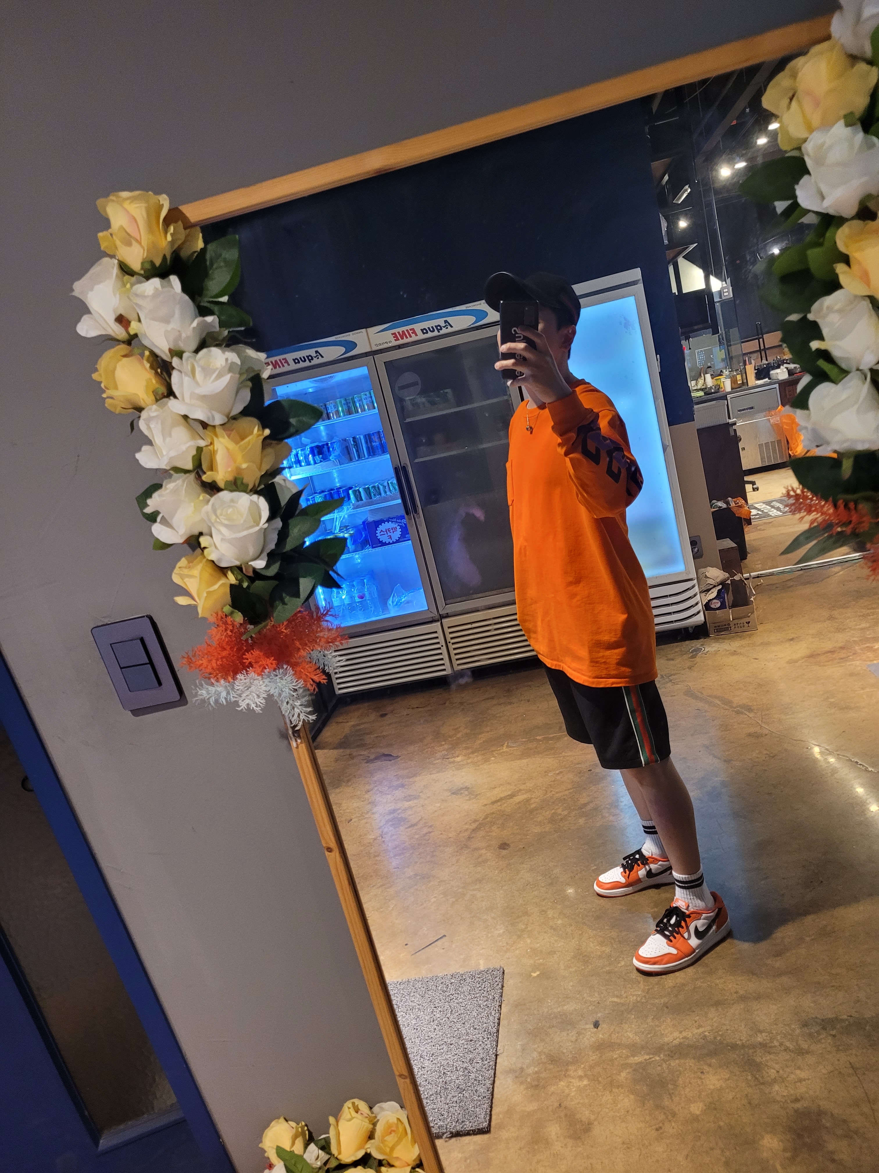 Gucci Original GG Baseball Hat with Web Beige Ebony 착용 스타일 - 1