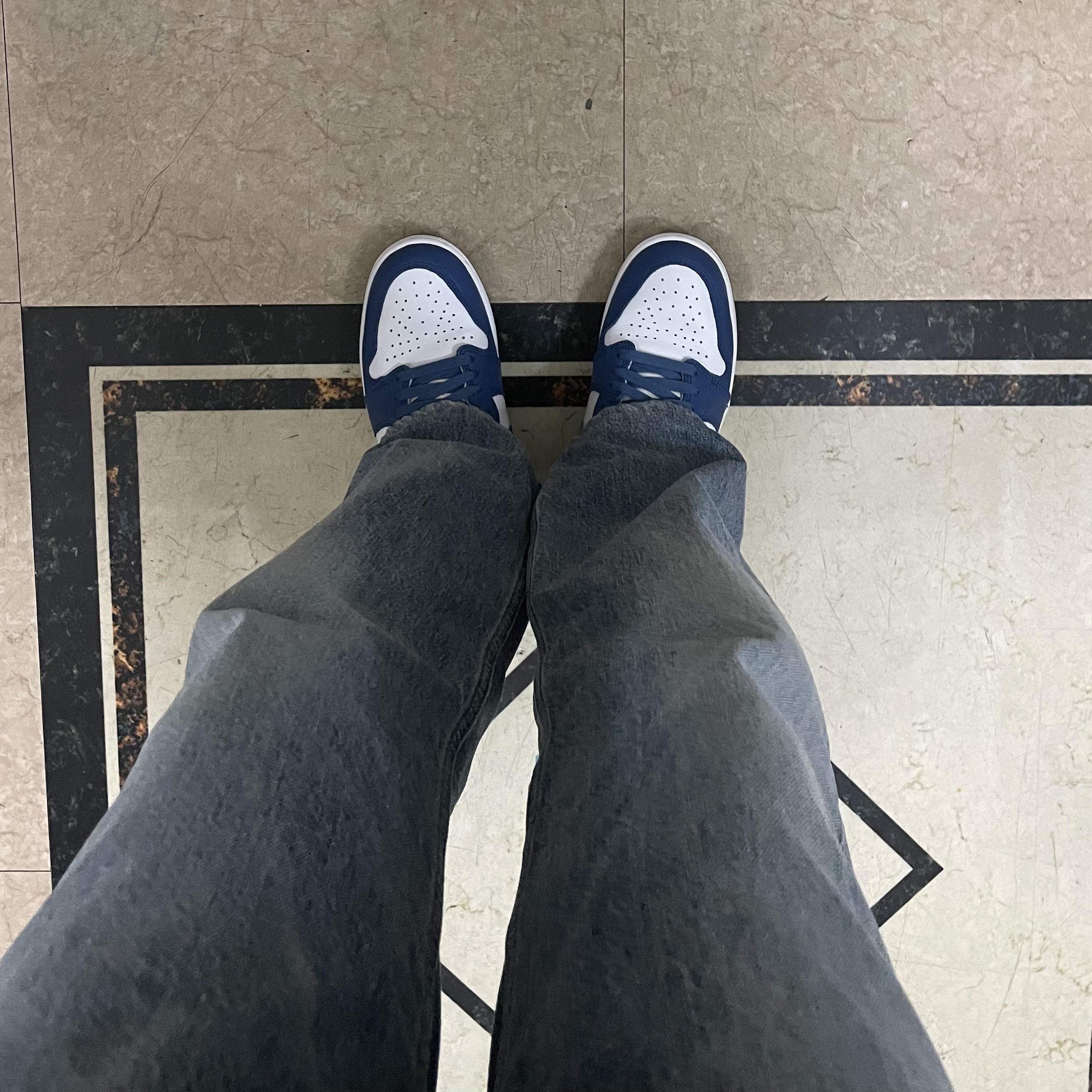 Jordan 1 Retro High OG True Blue 착용 스타일