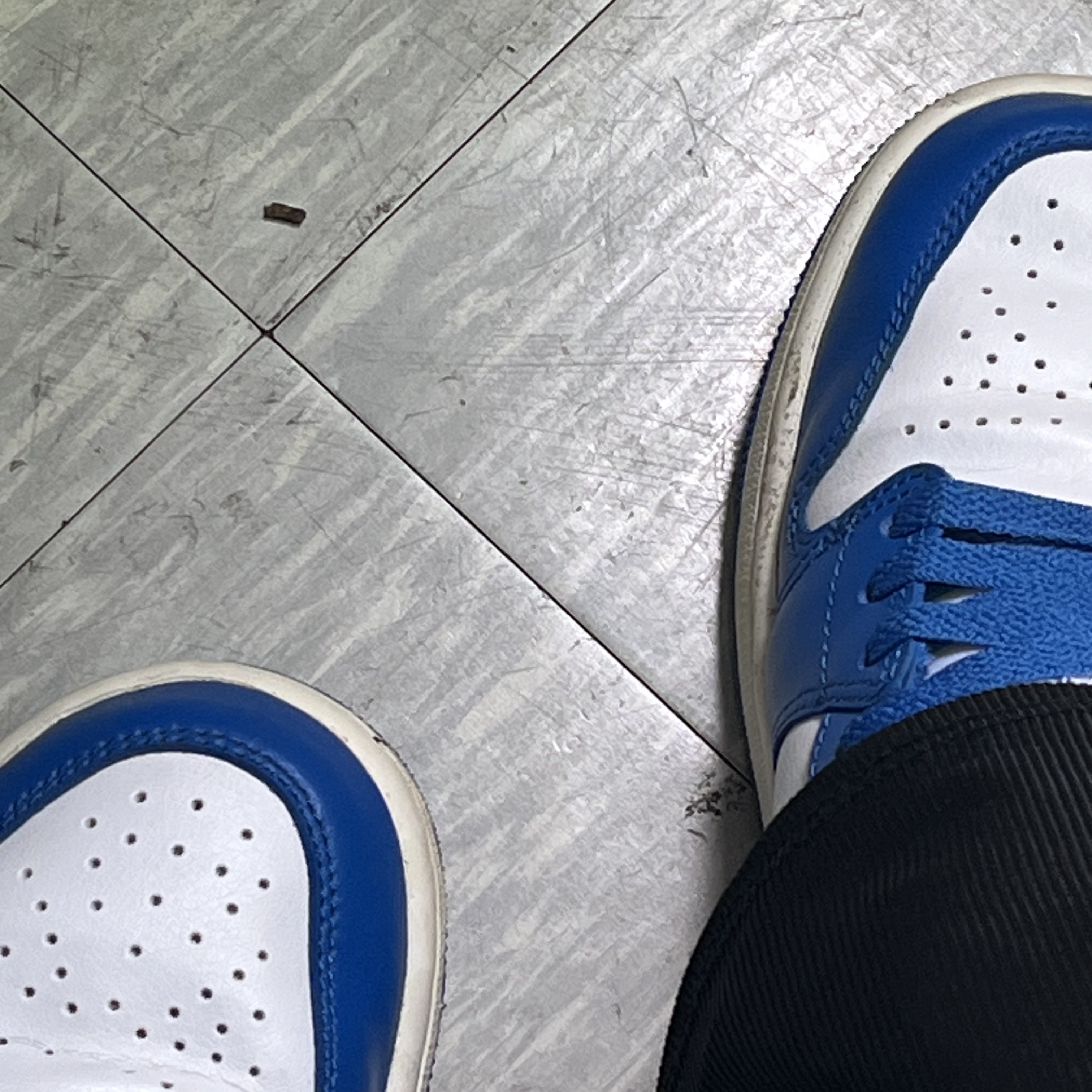 (W) Jordan 1 Low Sport Blue Gym Red 착용 스타일