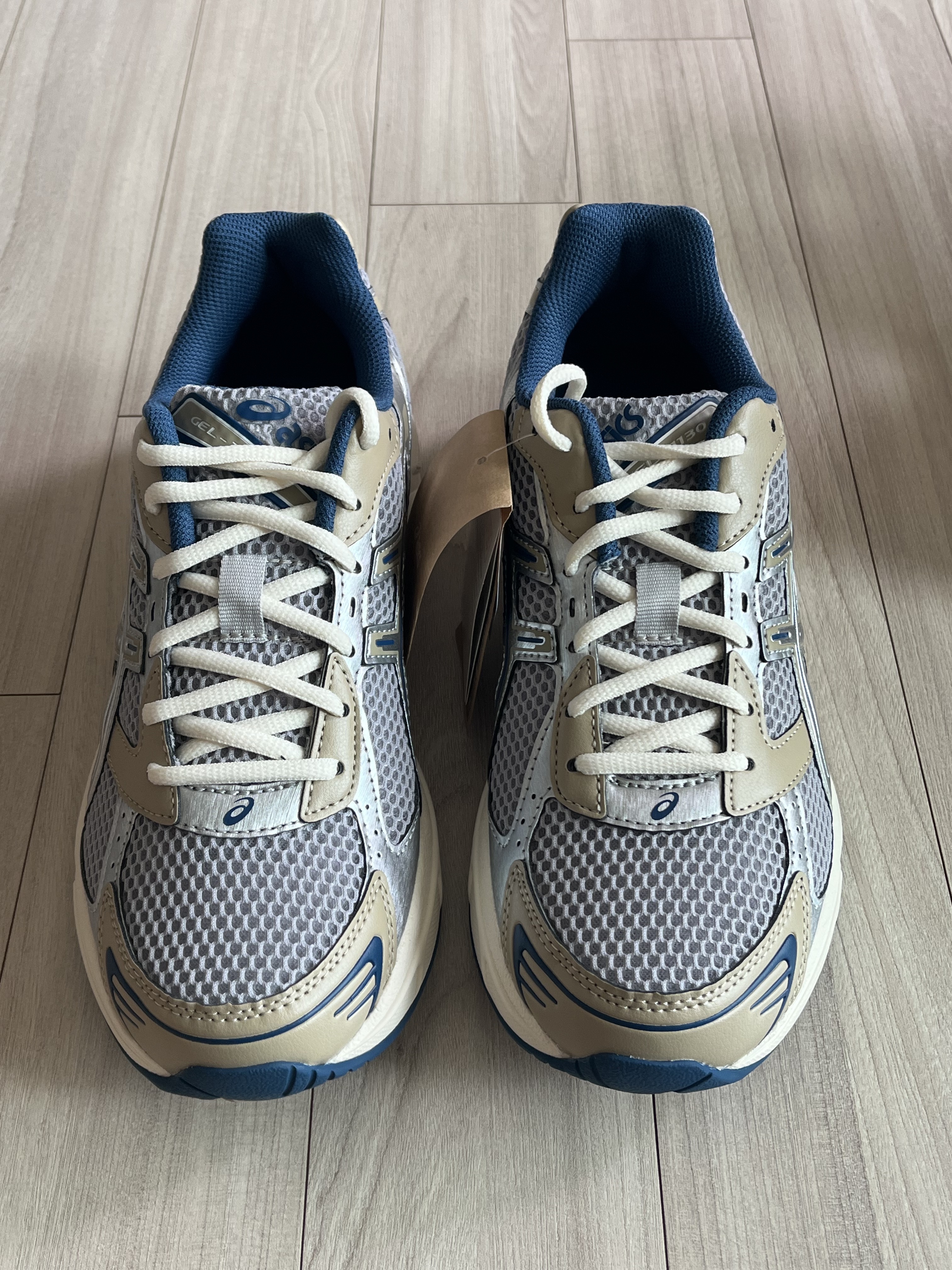 Asics Gel-1130 Oyster Grey Pure Silver 착용 스타일 - 1