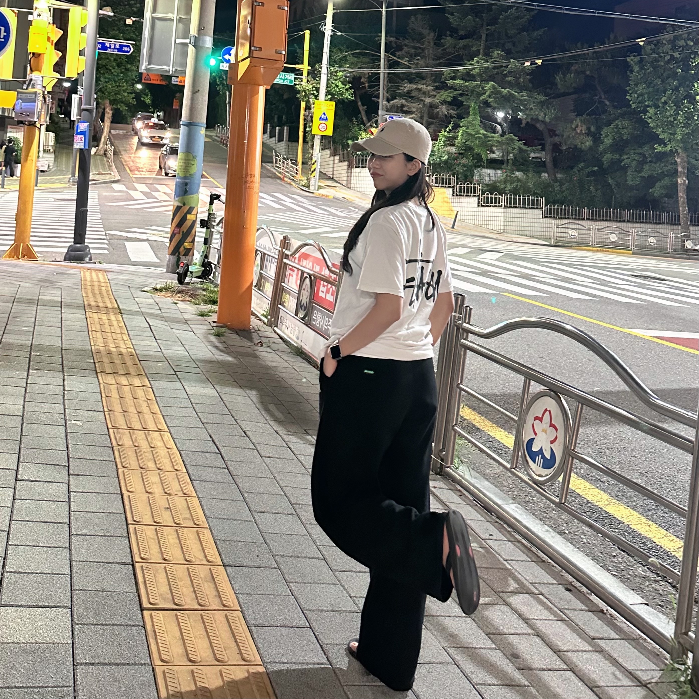 Stussy Basic Stussy T-Shirt White 2022 착용 스타일