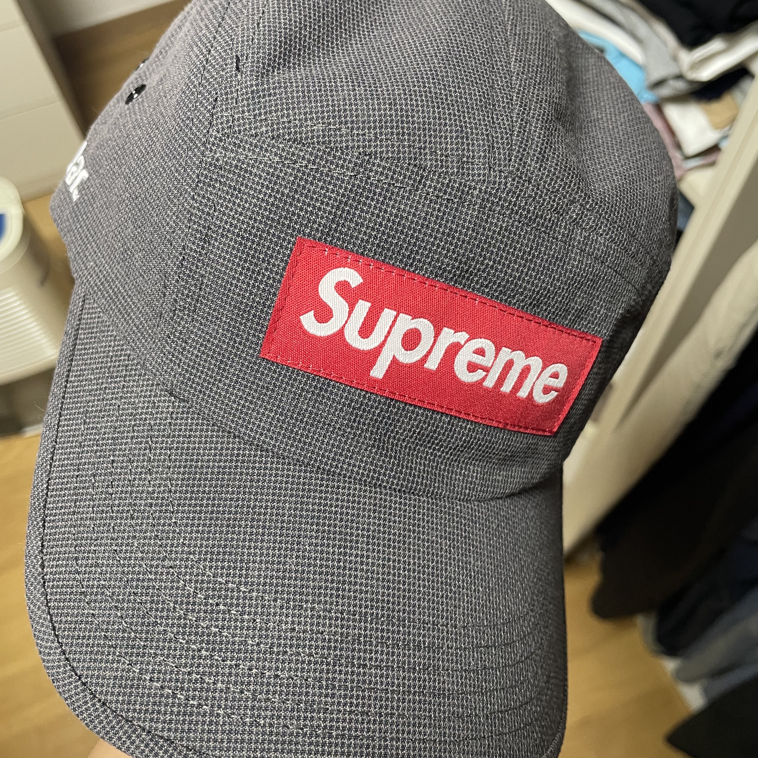 Supreme Kevlar Camp Cap Dark Grey - 23SS 착용 스타일