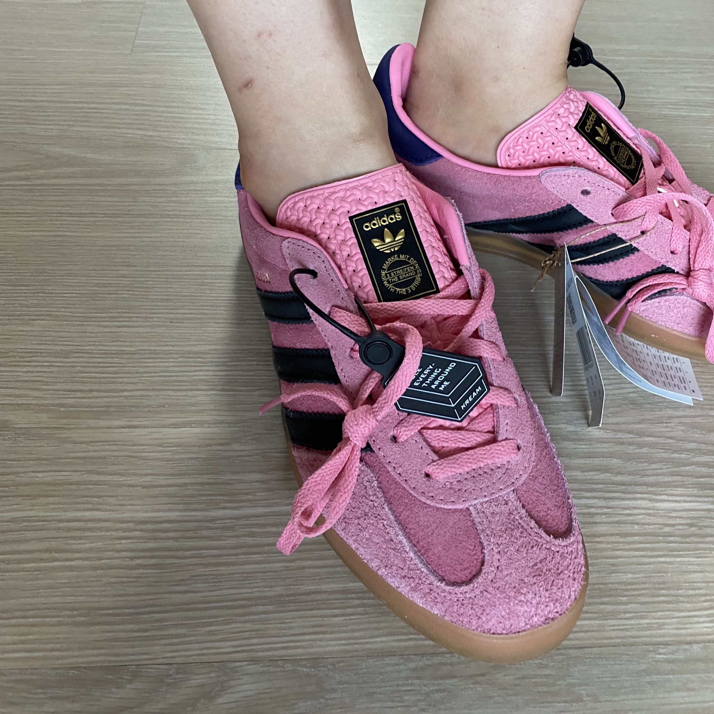 (W) Adidas Gazelle Indoor Bliss Pink 착용 스타일