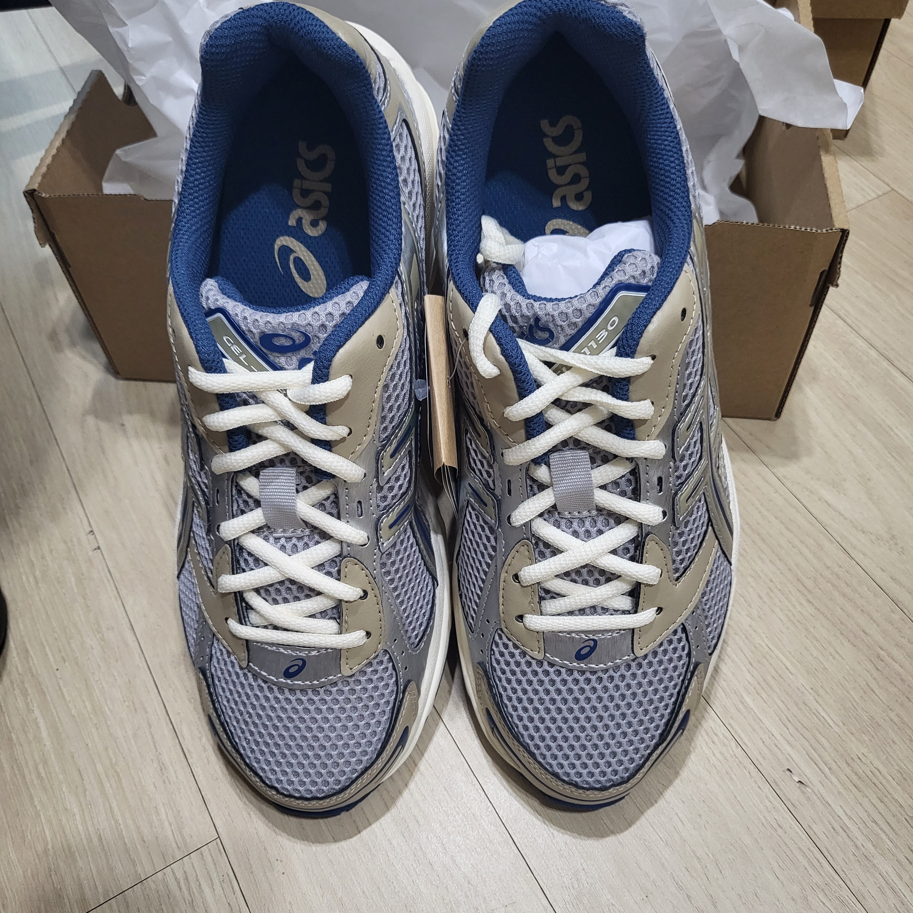 Asics Gel-1130 Oyster Grey Pure Silver 착용 스타일 - 1