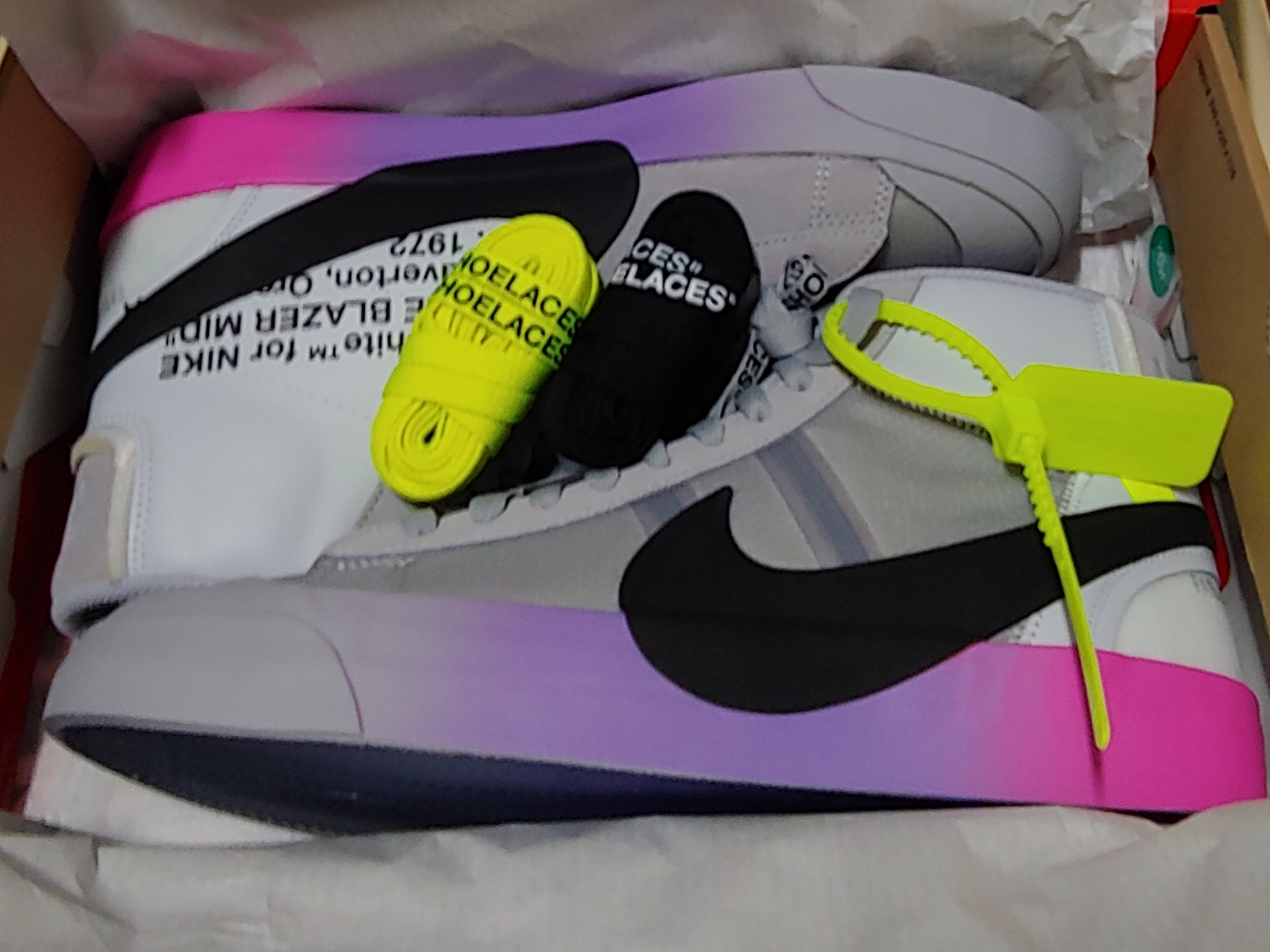 Nike x Off-White Blazer Mid Wolf Grey Serena Queen 착용 스타일 - 2