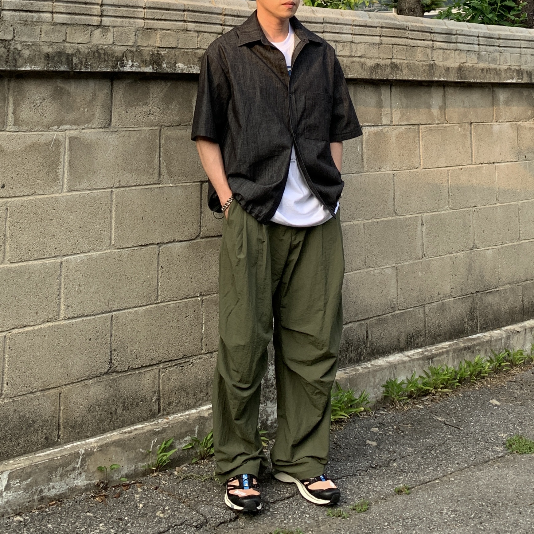 Salomon XT-4 Tobacco Brown 착용 스타일 - 1