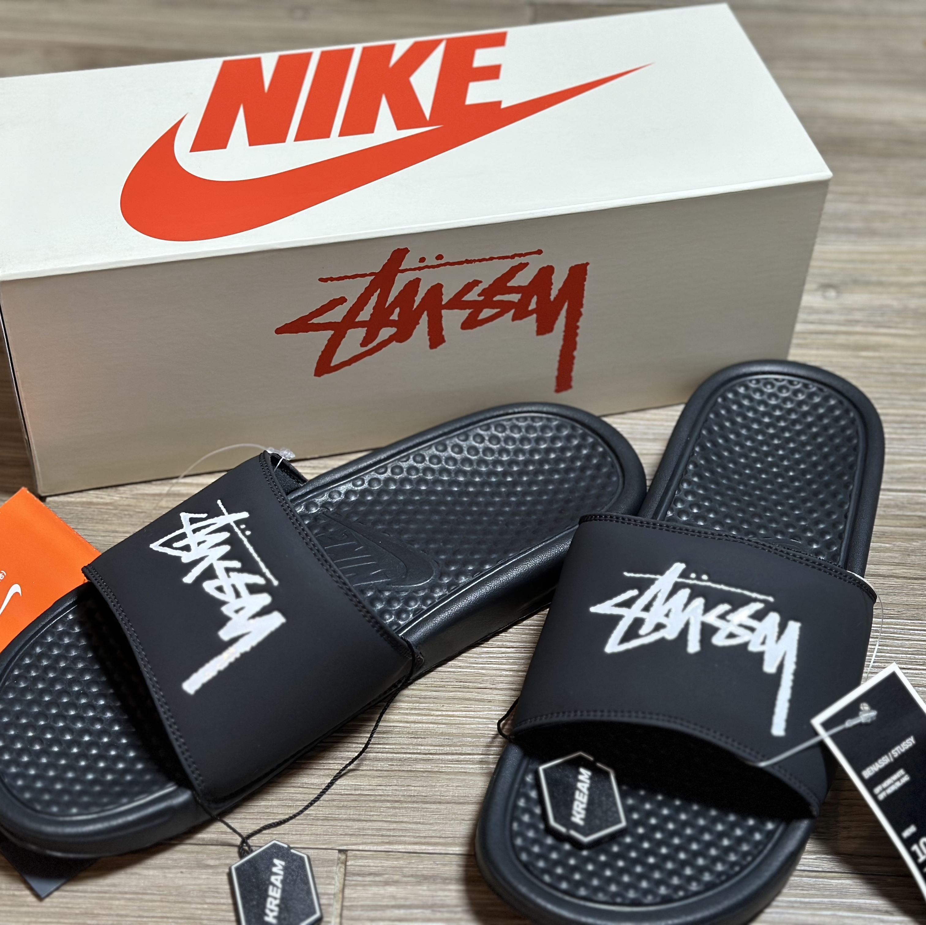 Nike x Stussy Benassi Slide Off Noir 착용 스타일