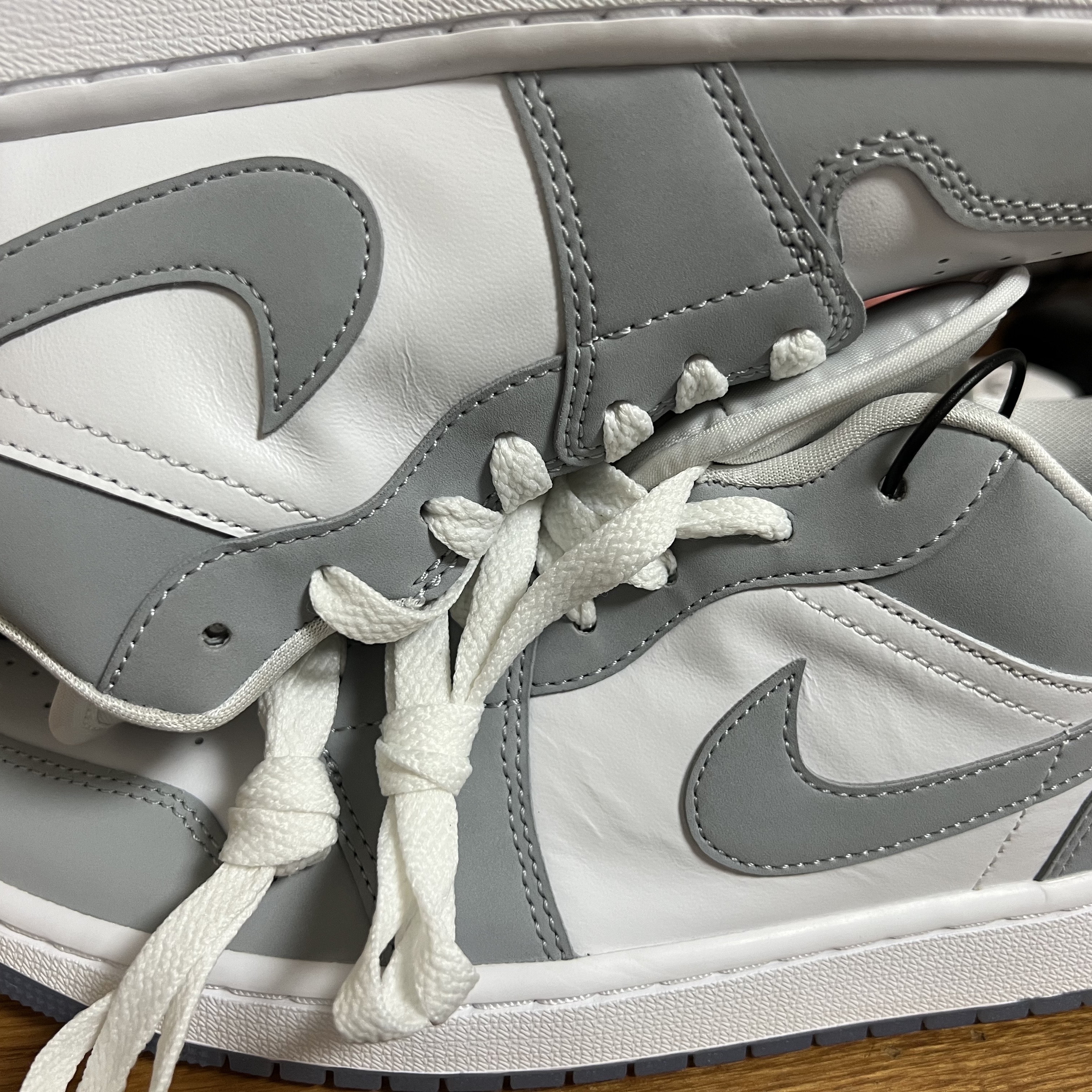(W) Jordan 1 Low White Wolf Grey 착용 스타일