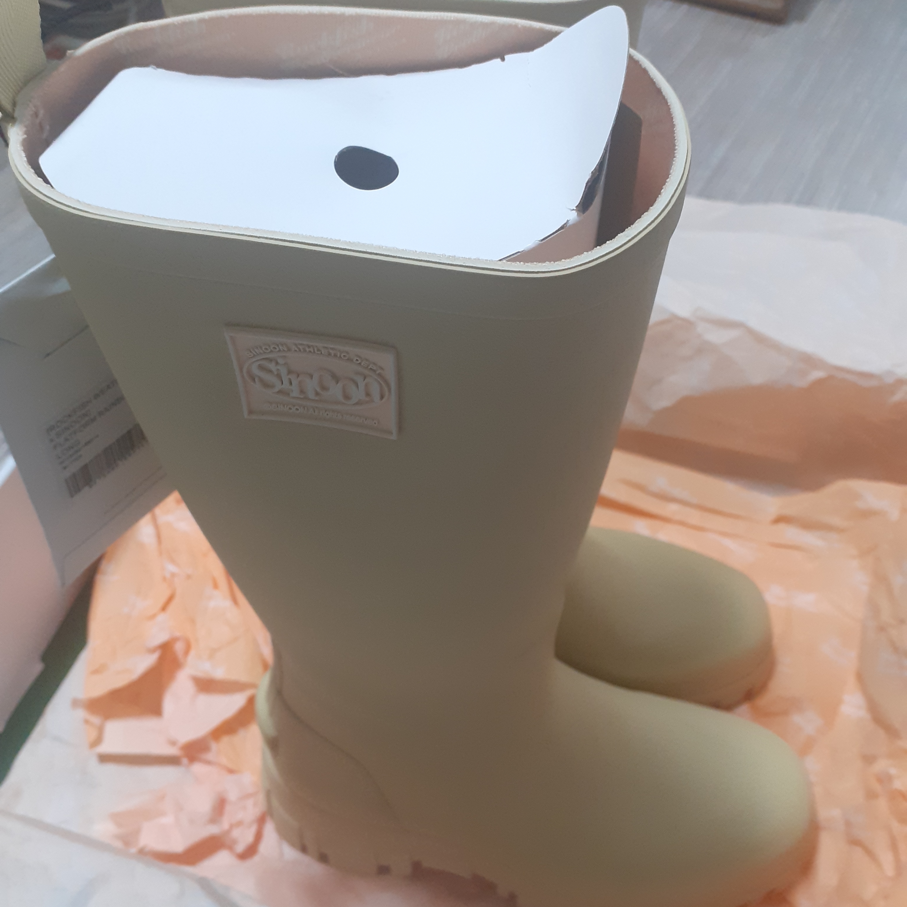 (W) Rockfishweatherwear x Sinoon Flatform Long Rain Boots Butter 착용 스타일 - 2