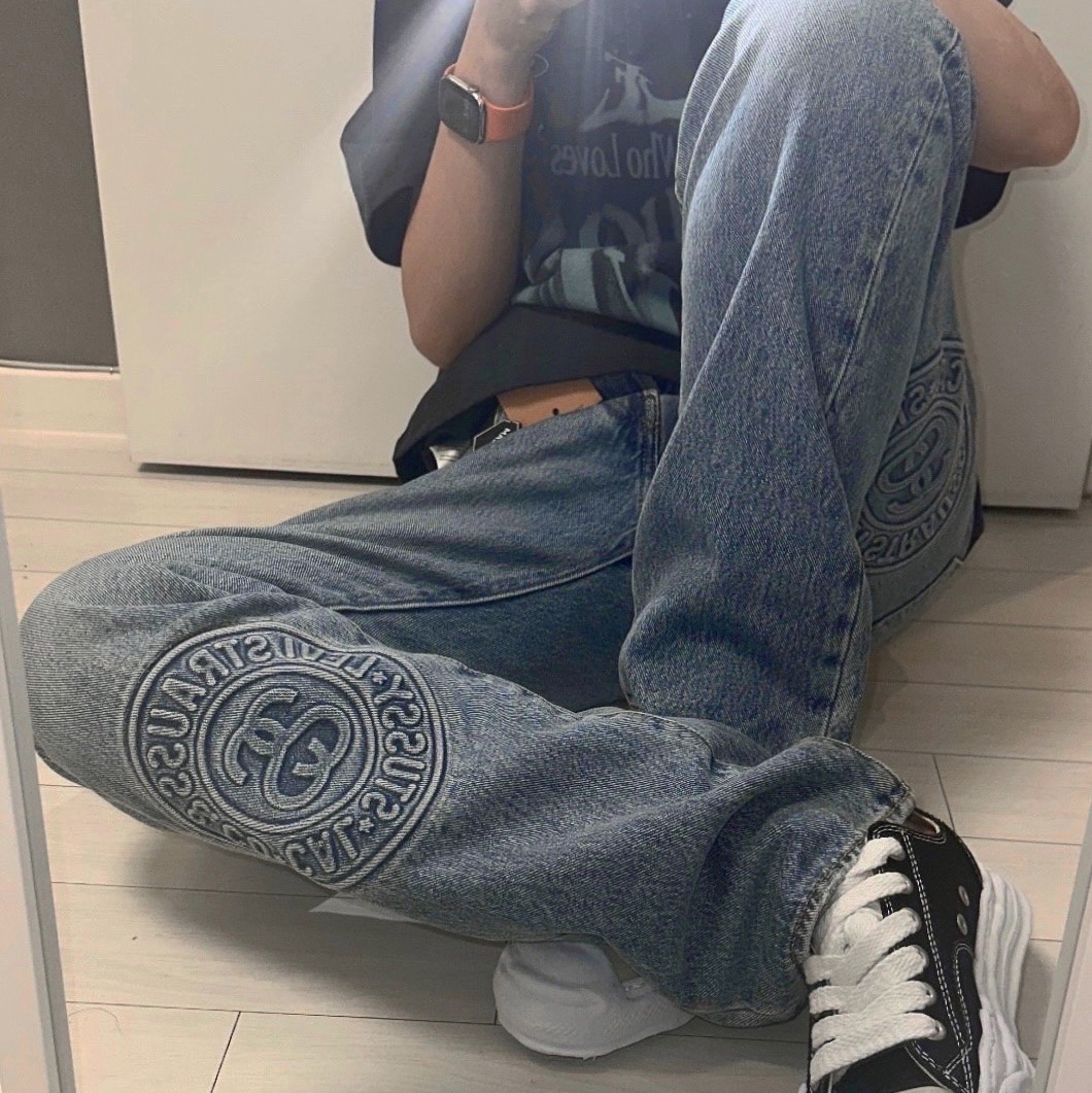 Stussy x Levi's Embossed 501 Jean Indigo, Maison Mihara Yasuhiro Hank OG Sole Canvas Low-top Sneakers Black 착용 스타일