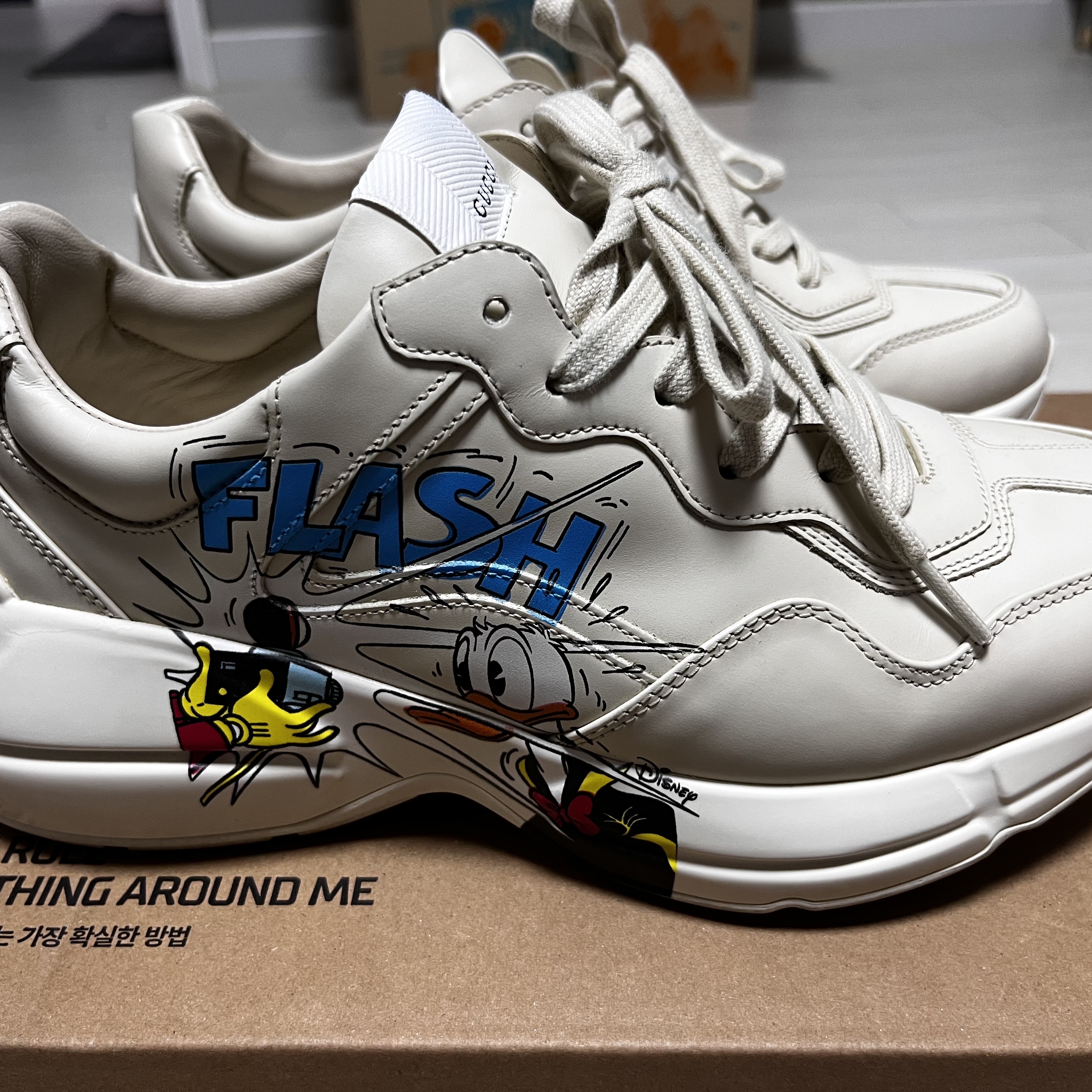 Gucci x Disney Rhyton Donald Duck Ivory 착용 스타일