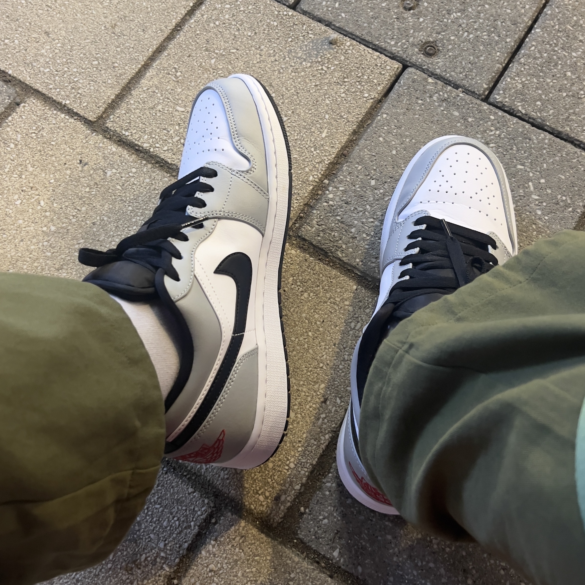 Jordan 1 Low Light Smoke Grey 착용 스타일