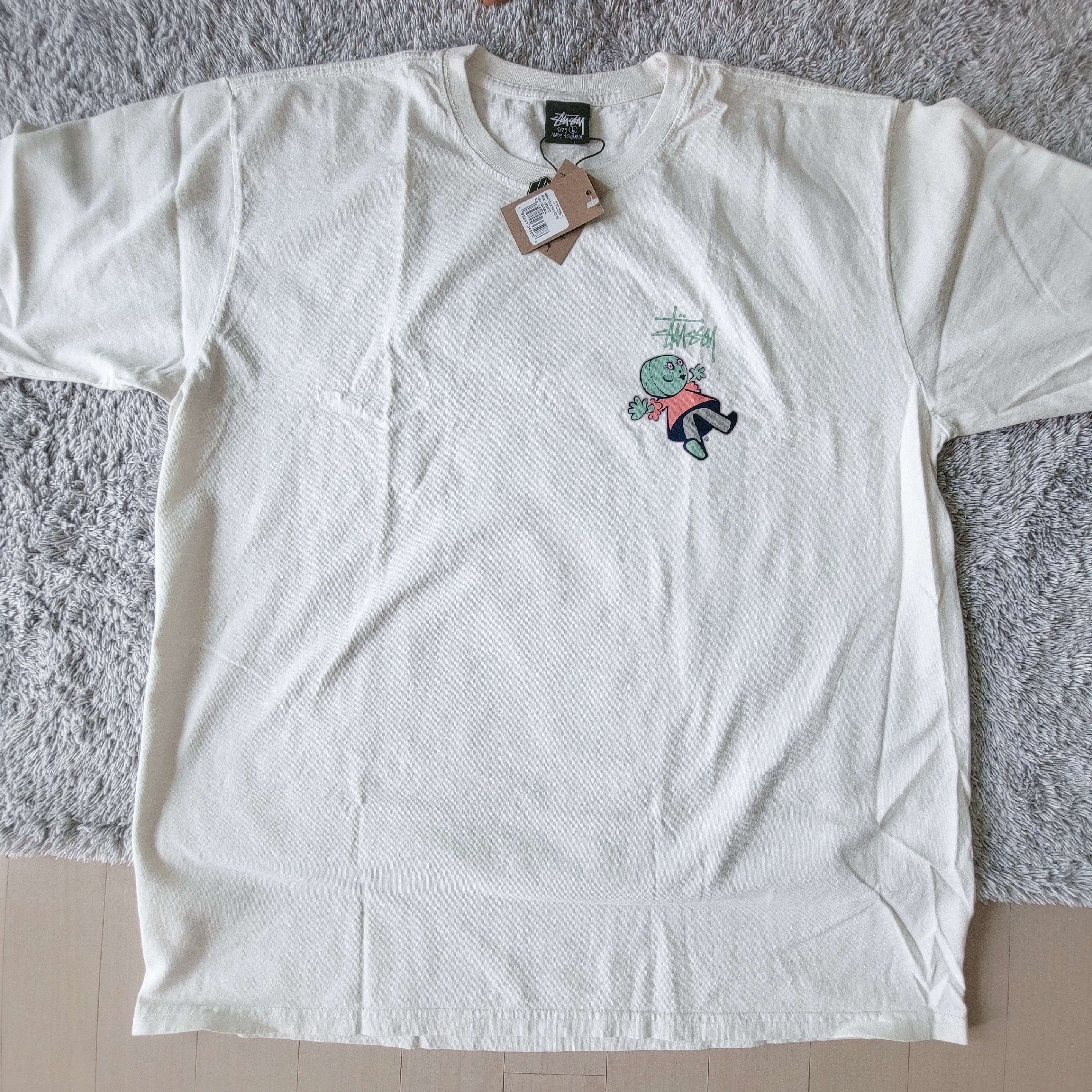 Stussy Dollie Pigment Dyed T-Shirt Natural 착용 스타일 - 1