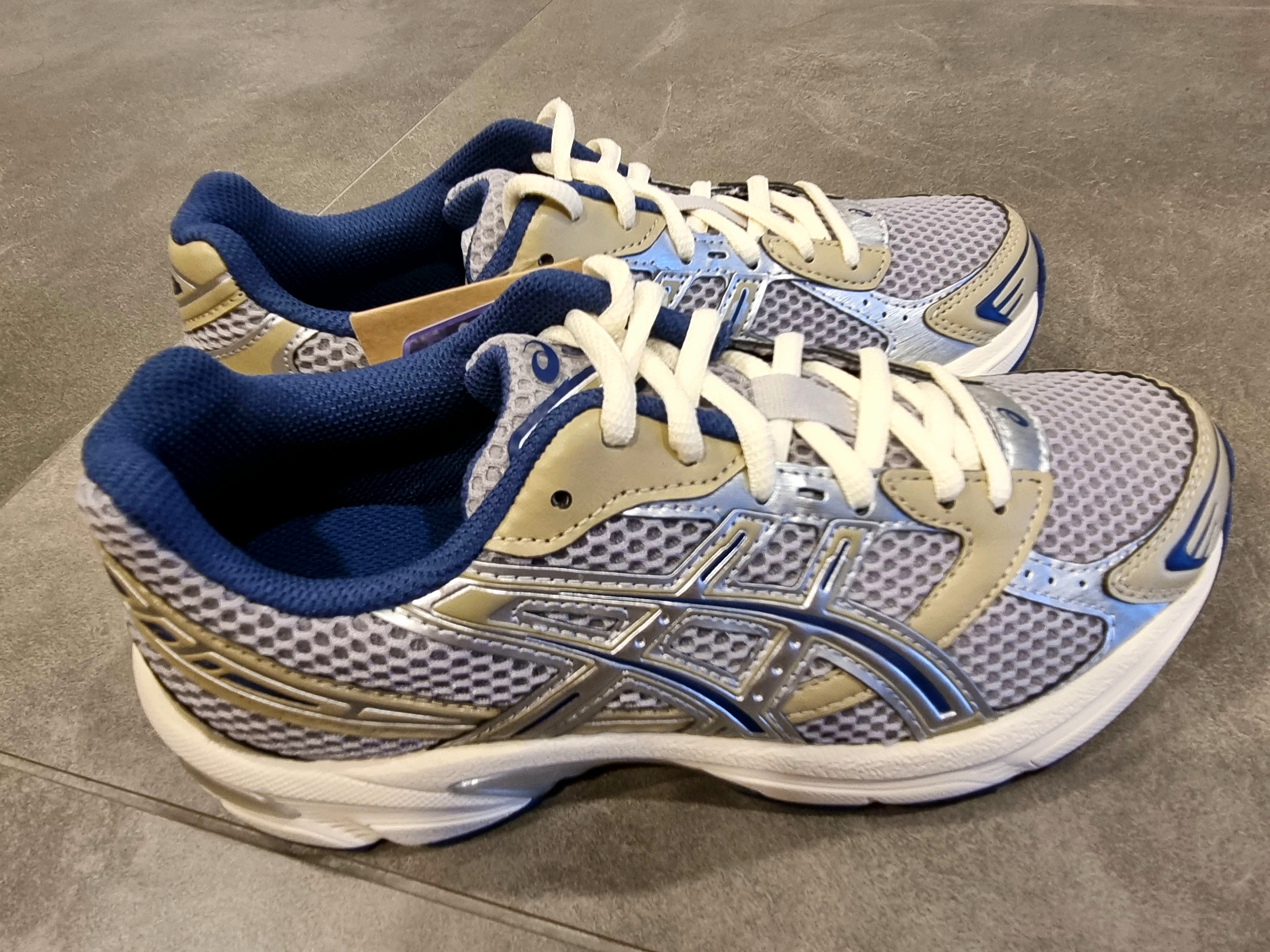 Asics Gel-1130 Oyster Grey Pure Silver 착용 스타일 - 3