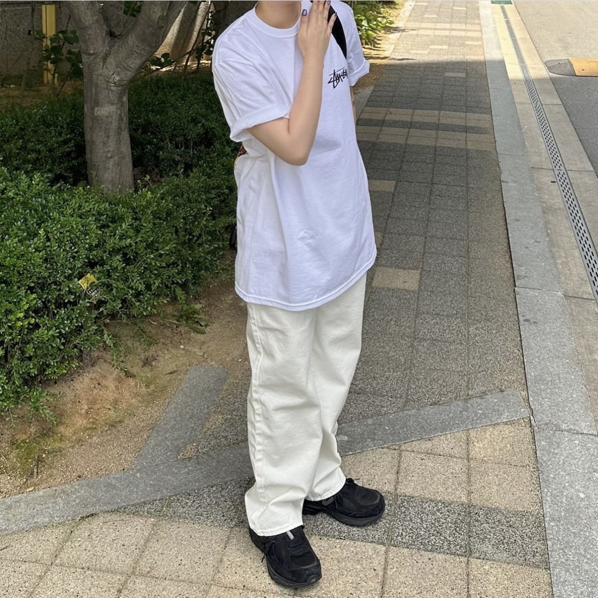 Stussy Plush T-Shirt White 착용 스타일 - 1