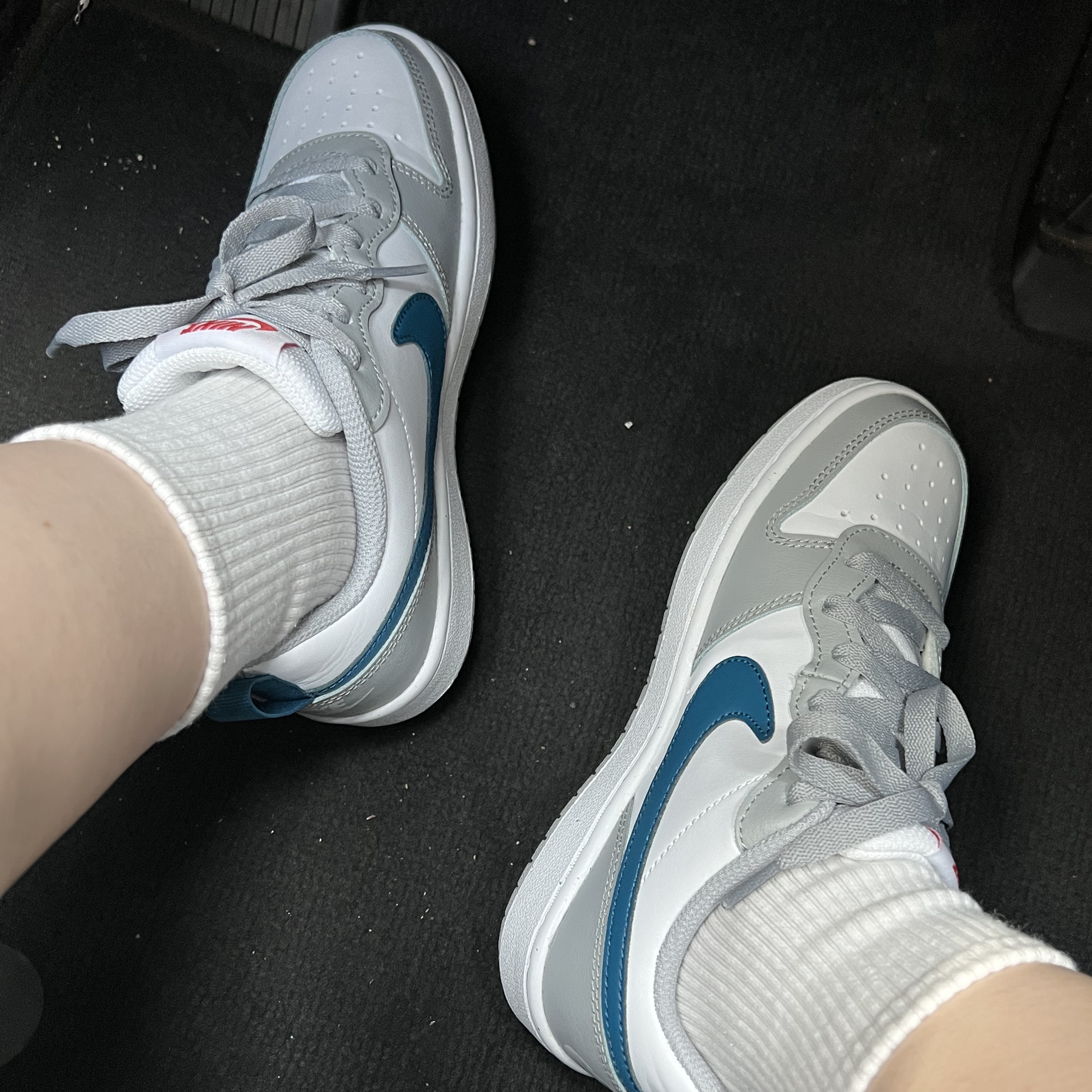 (GS) Nike Court Borough Low 2 Light Smoke Grey 착용 스타일