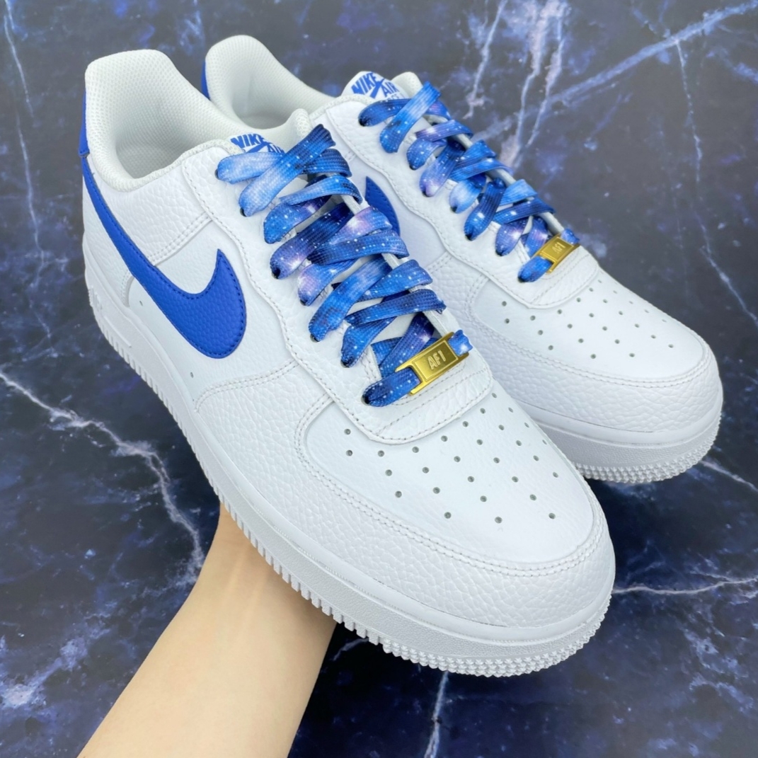 Nike Air Force 1 '07 White Royal Blue 착용 스타일