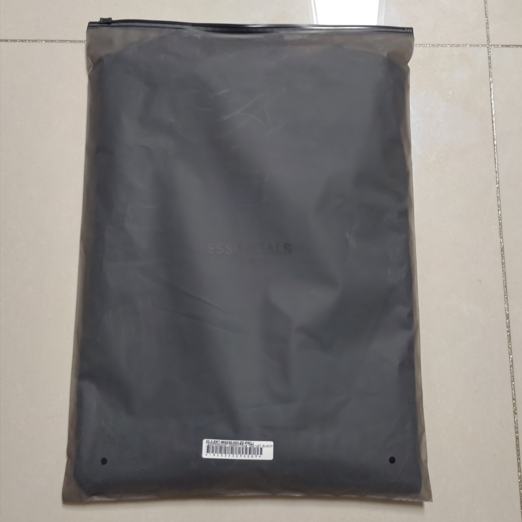 Essentials The Black Collection T-Shirt Black - 23SS 착용 스타일 - 4