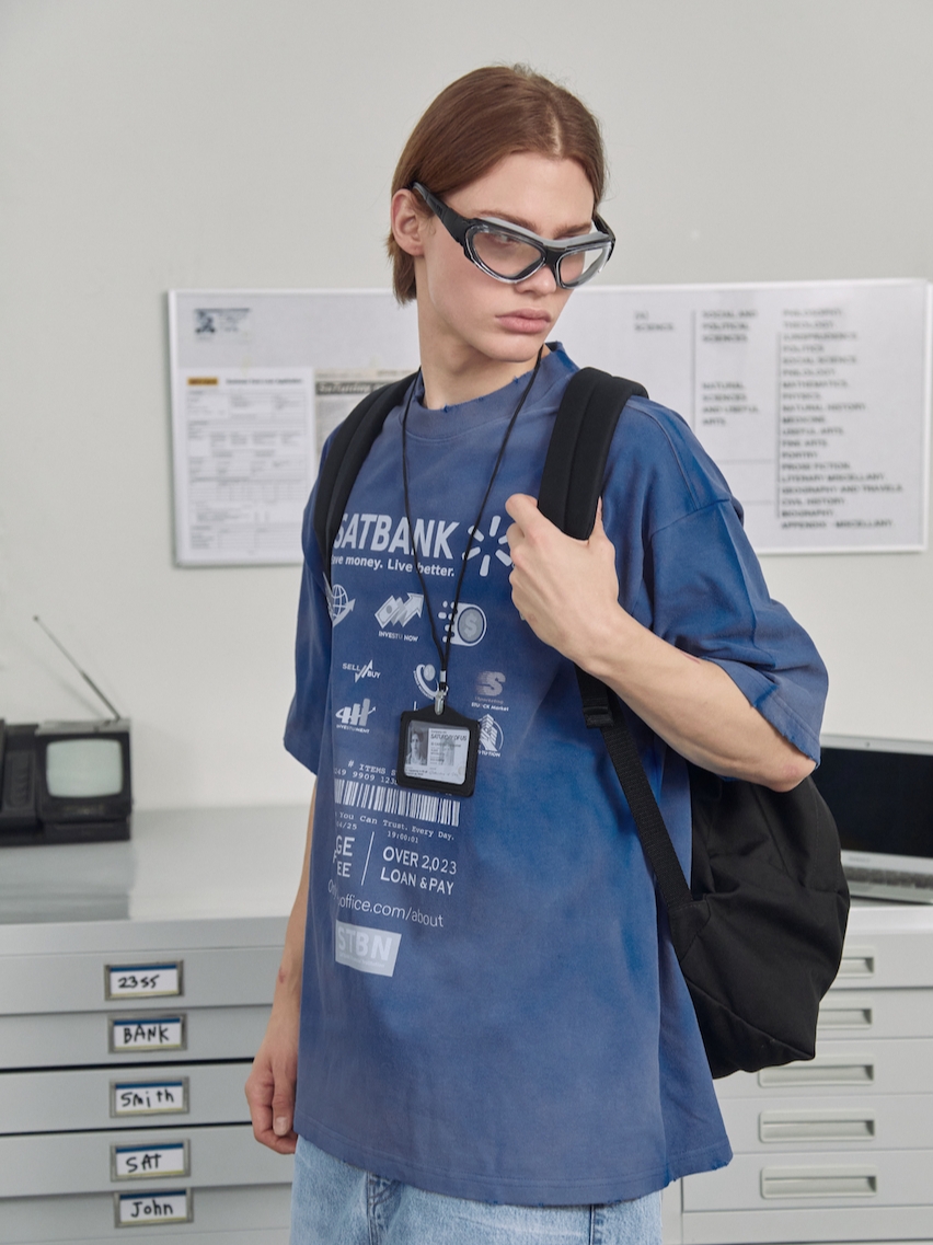 [KREAM 단독] STU Spray Bank Printing T-Shirt Blue 착용 스타일