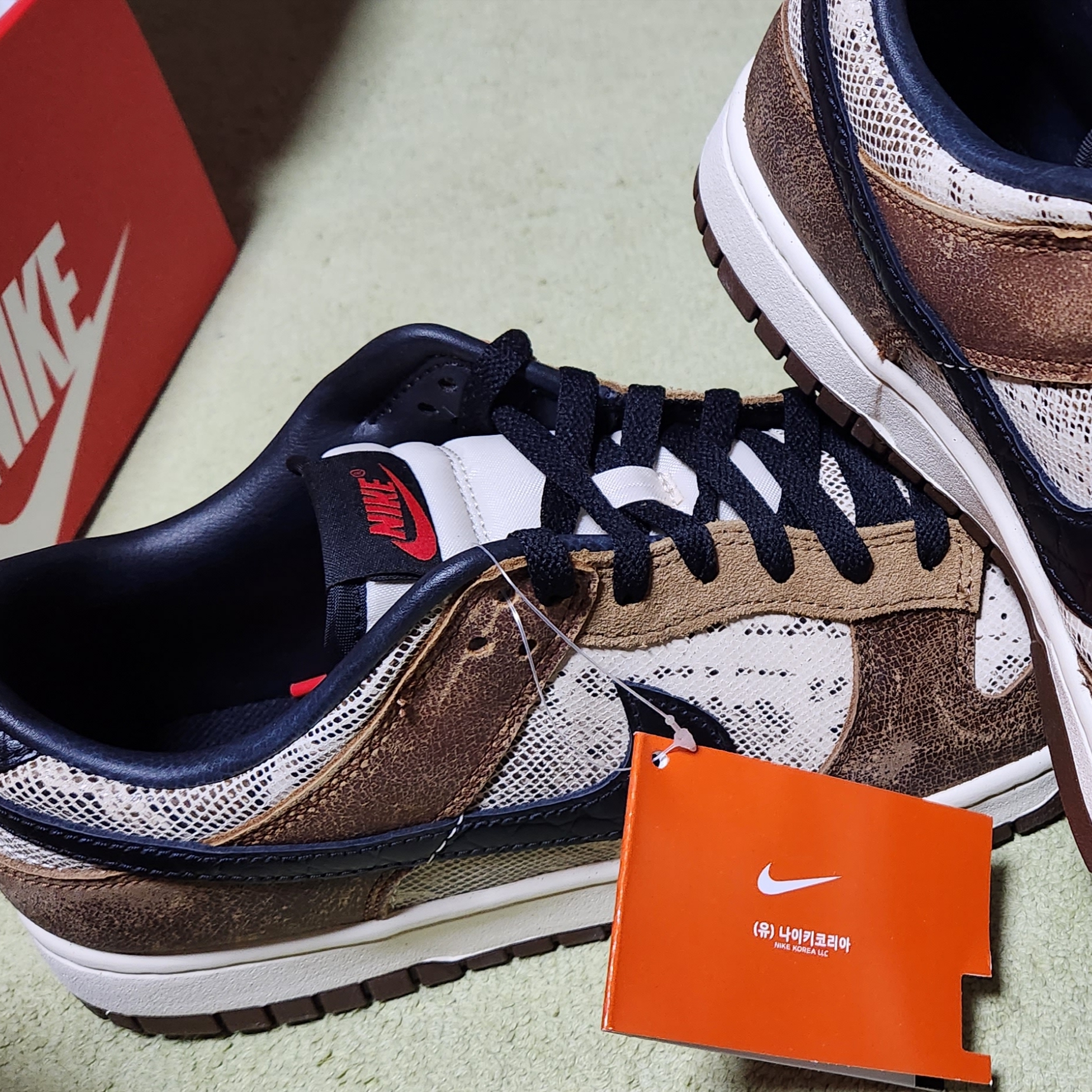 Nike Dunk Low PRM Head to Head 착용 스타일 - 4