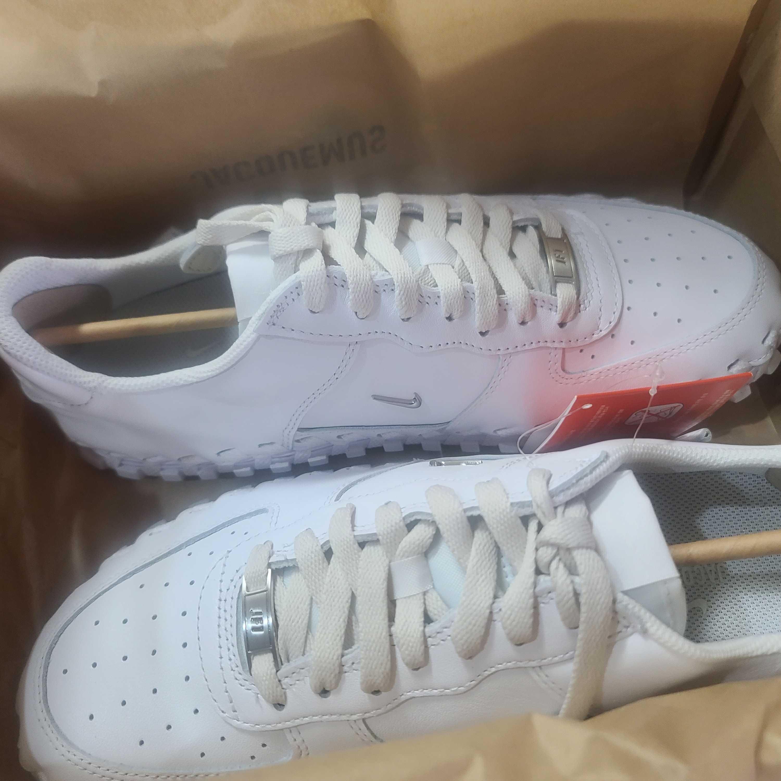 Nike x Jacquemus J Force 1 Low LX SP White 착용 스타일 - 2