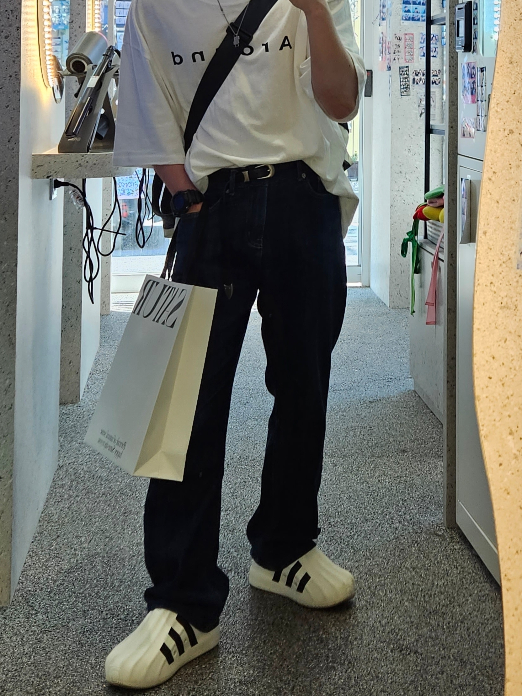 Adidas Adifom Superstar Core White 착용 스타일