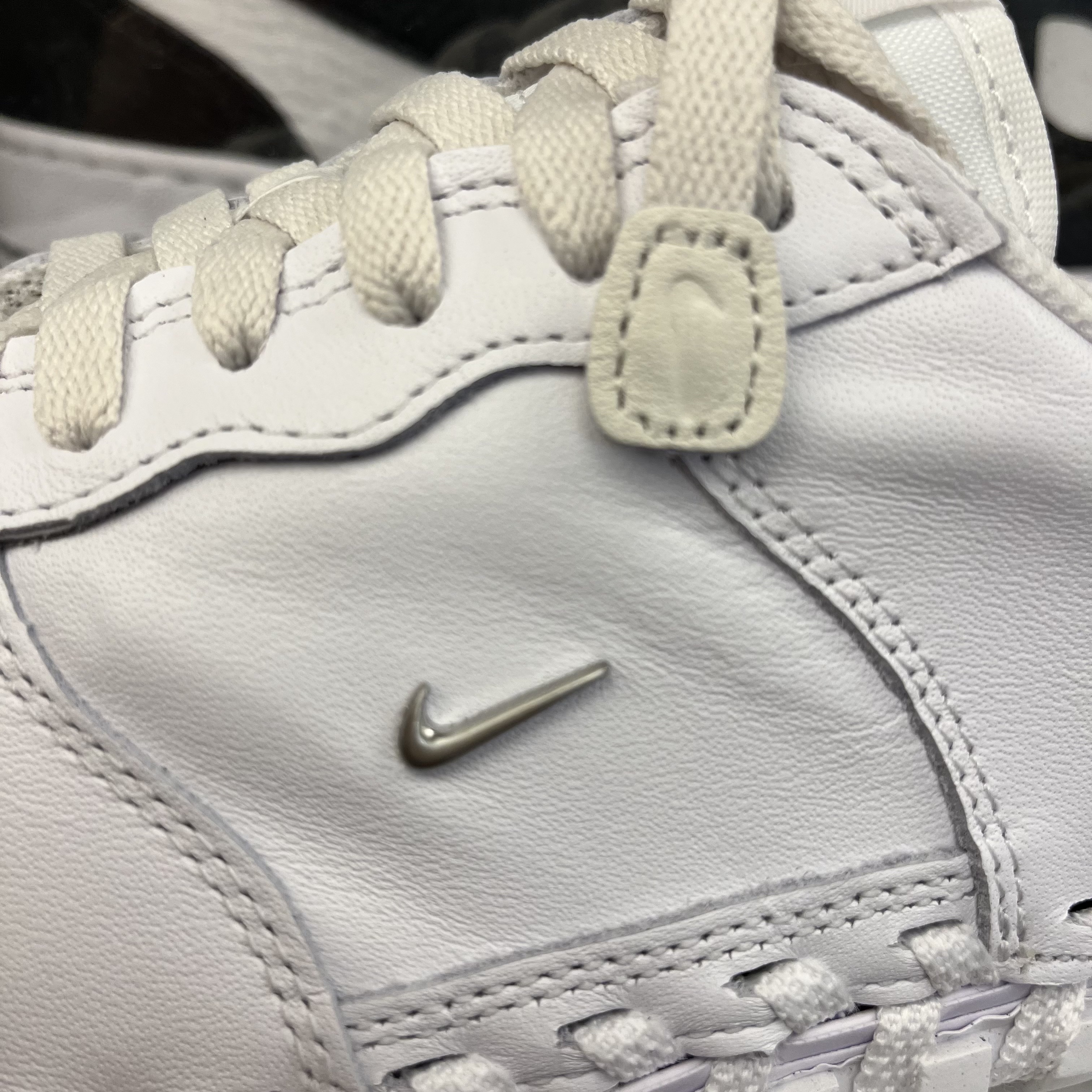Nike x Jacquemus J Force 1 Low LX SP White 착용 스타일 - 1