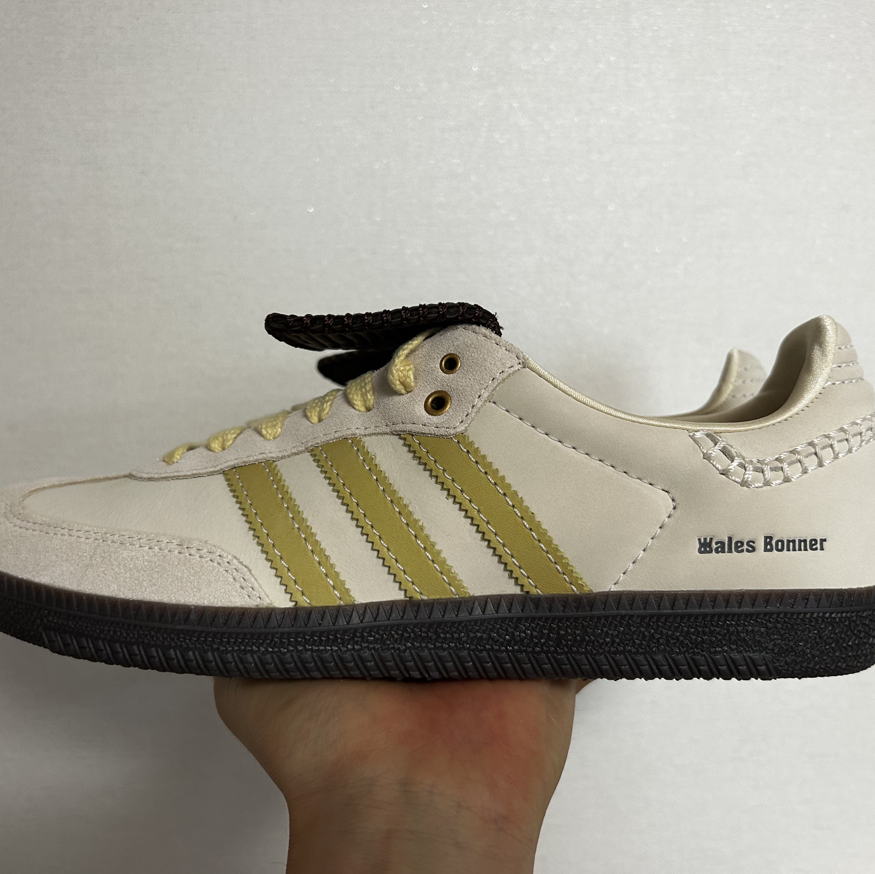 Adidas x Wales Bonner Samba Brown Ecru Tint 착용 스타일 - 1