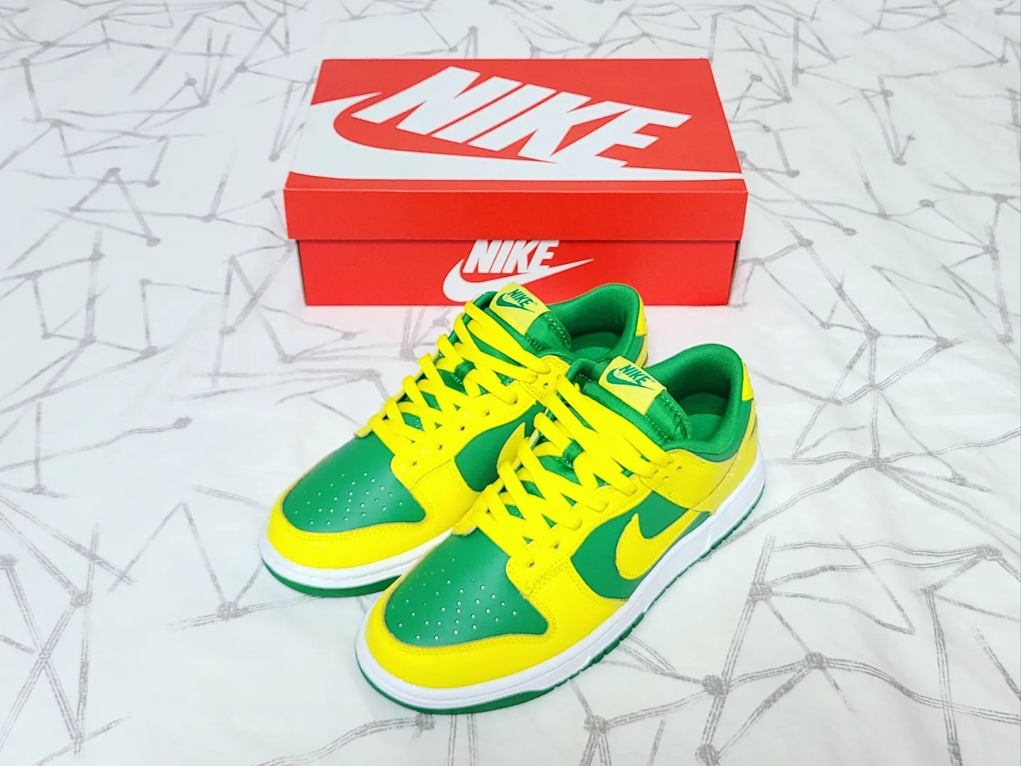 Nike Dunk Low Apple Green and Yellow Strike 착용 스타일 - 1