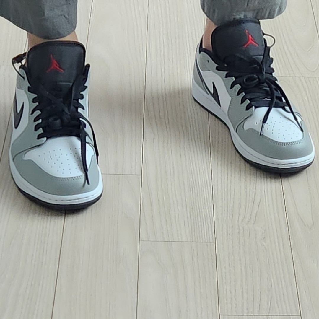 Jordan 1 Low Light Smoke Grey 착용 스타일 - 4