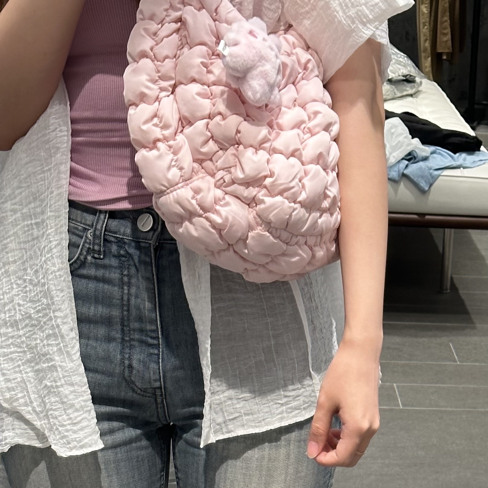 COS Quilted Mini Bag Pink 착용 스타일