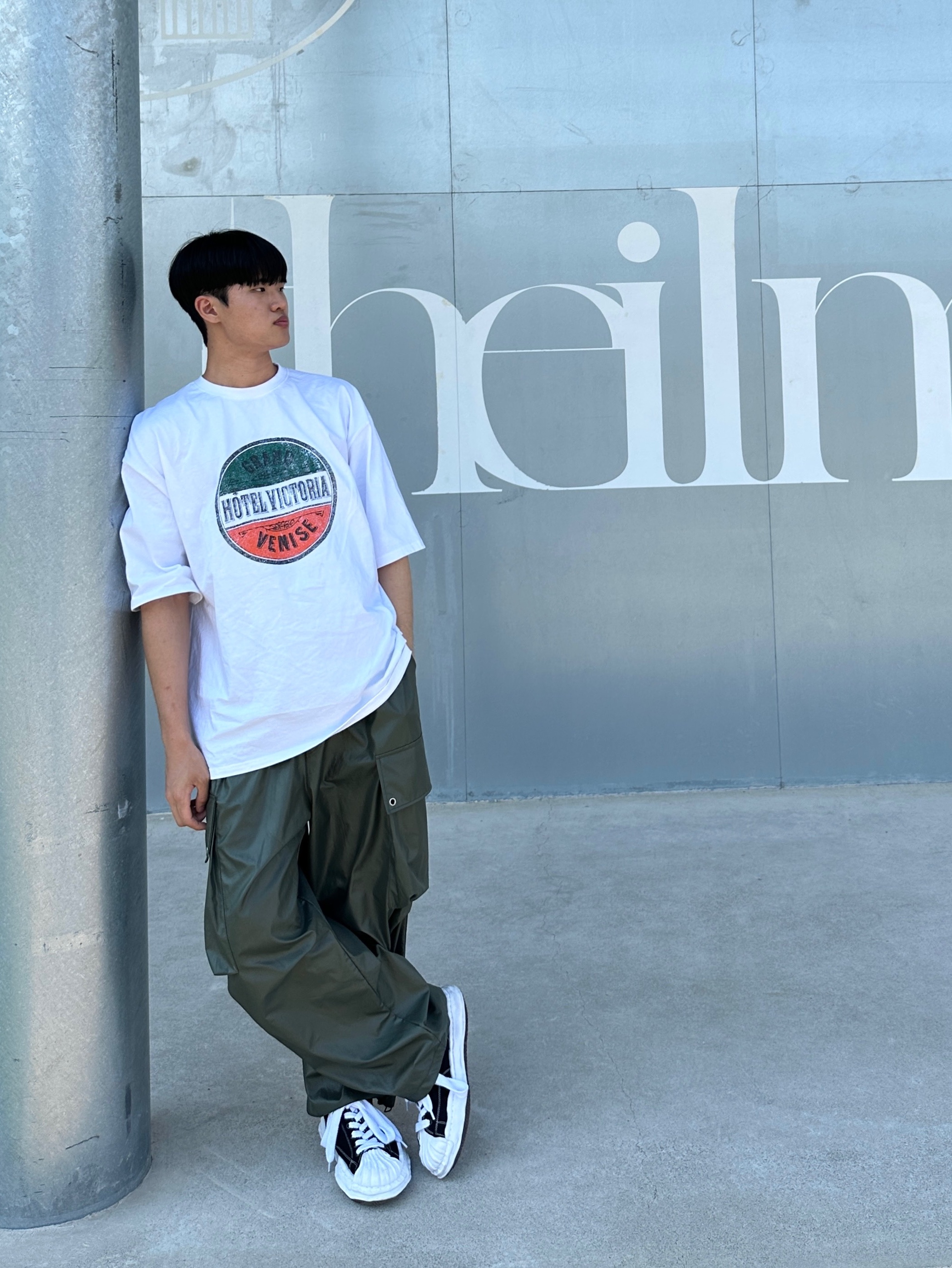 Maison Mihara Yasuhiro Blakey OG Sole Canvas Low-top Sneakers Black White 착용 스타일 - 5