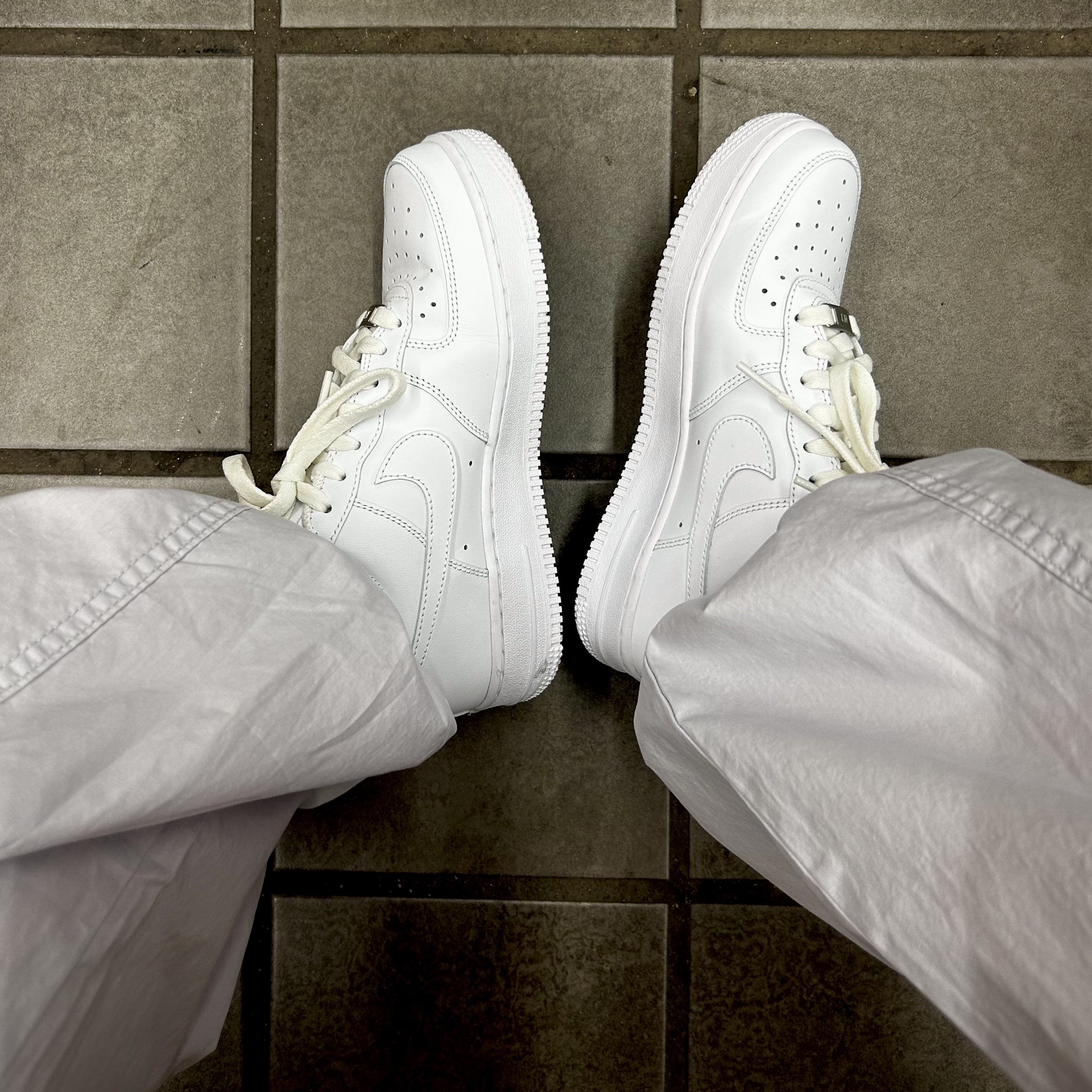 Nike Air Force 1 '07 Low White, (W) Nike Air Force 1 '07 Low White 착용 스타일