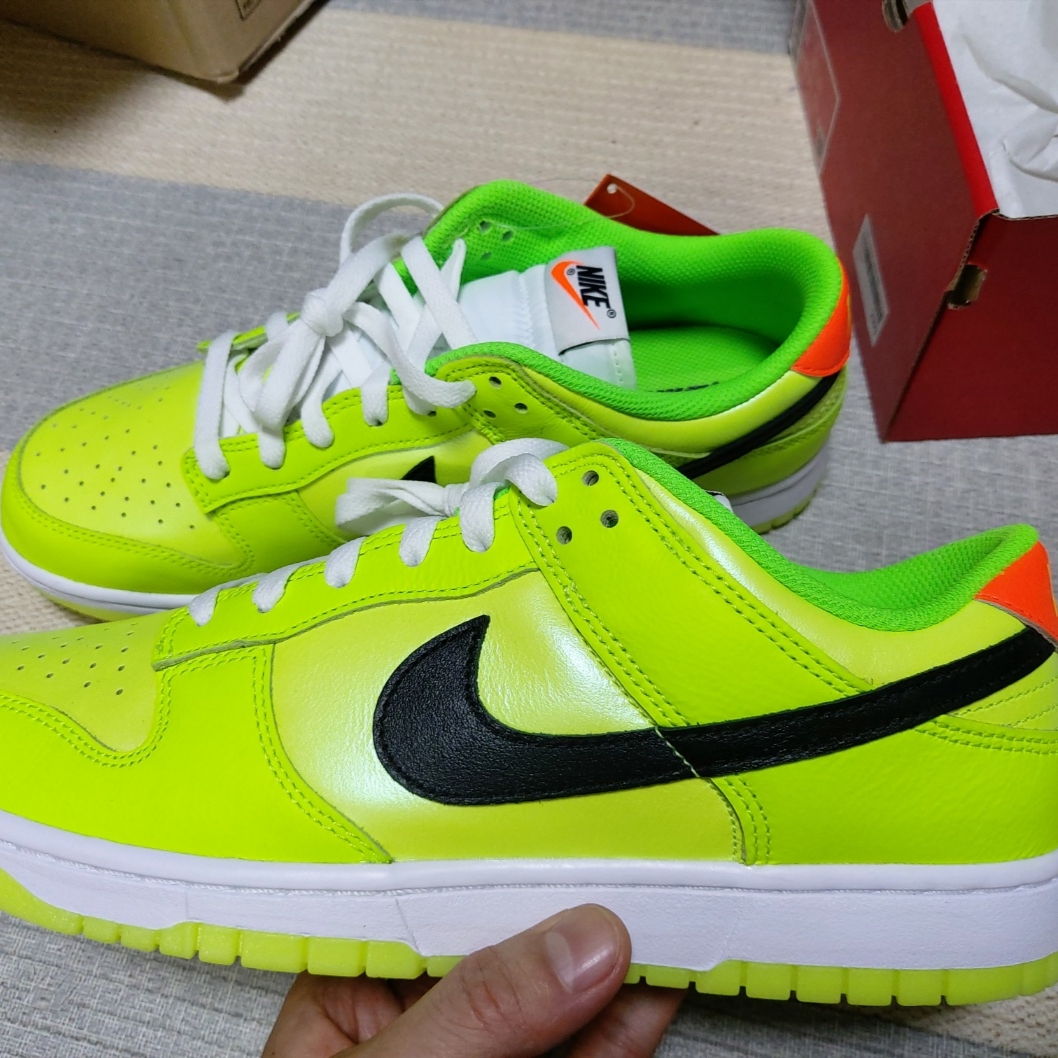 Nike Dunk Low Volt 착용 스타일 - 1