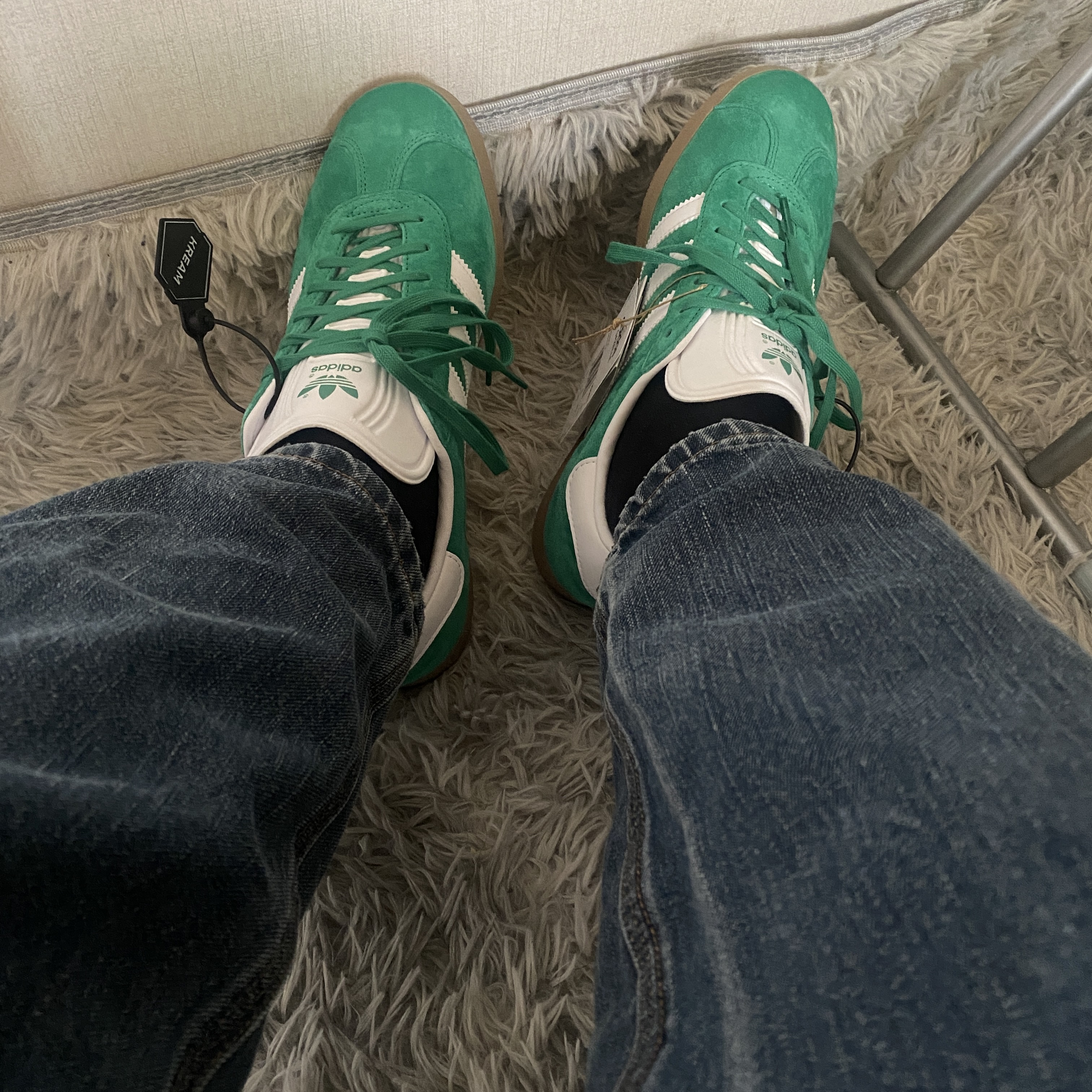 Adidas Gazelle Court Green Cloud White 착용 스타일 - 2