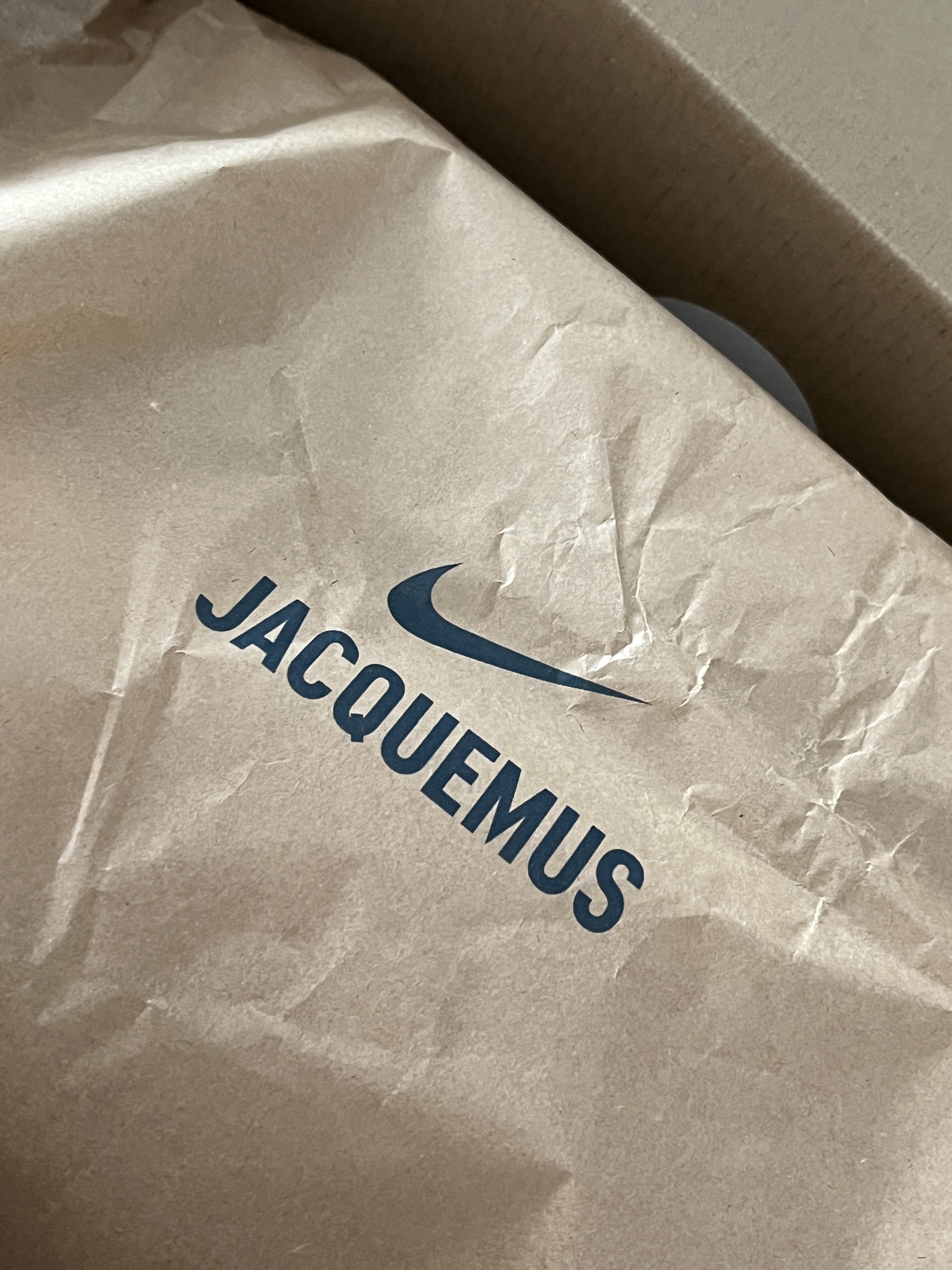 Nike x Jacquemus J Force 1 Low LX SP White 착용 스타일 - 4