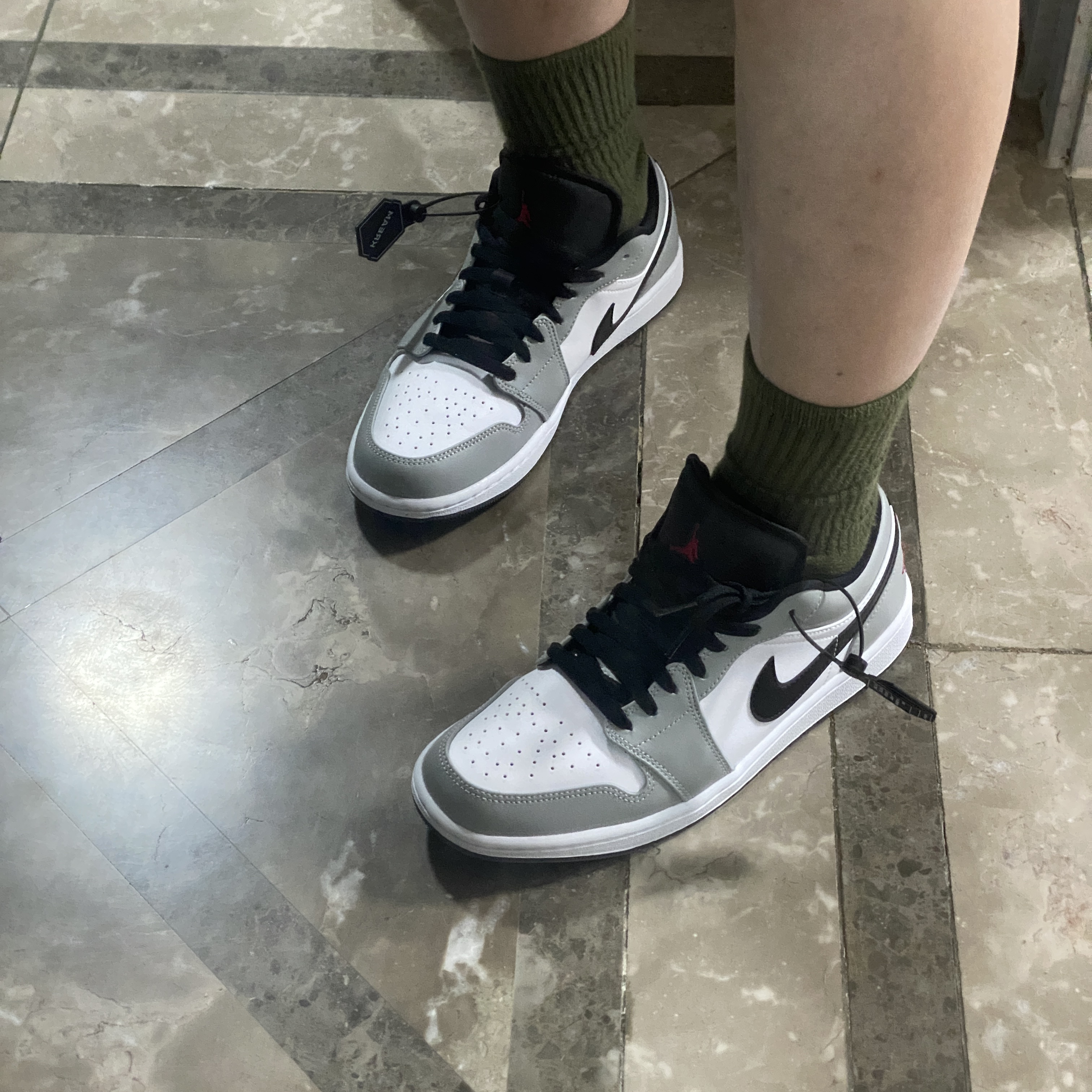 Jordan 1 Low Light Smoke Grey 착용 스타일 - 1