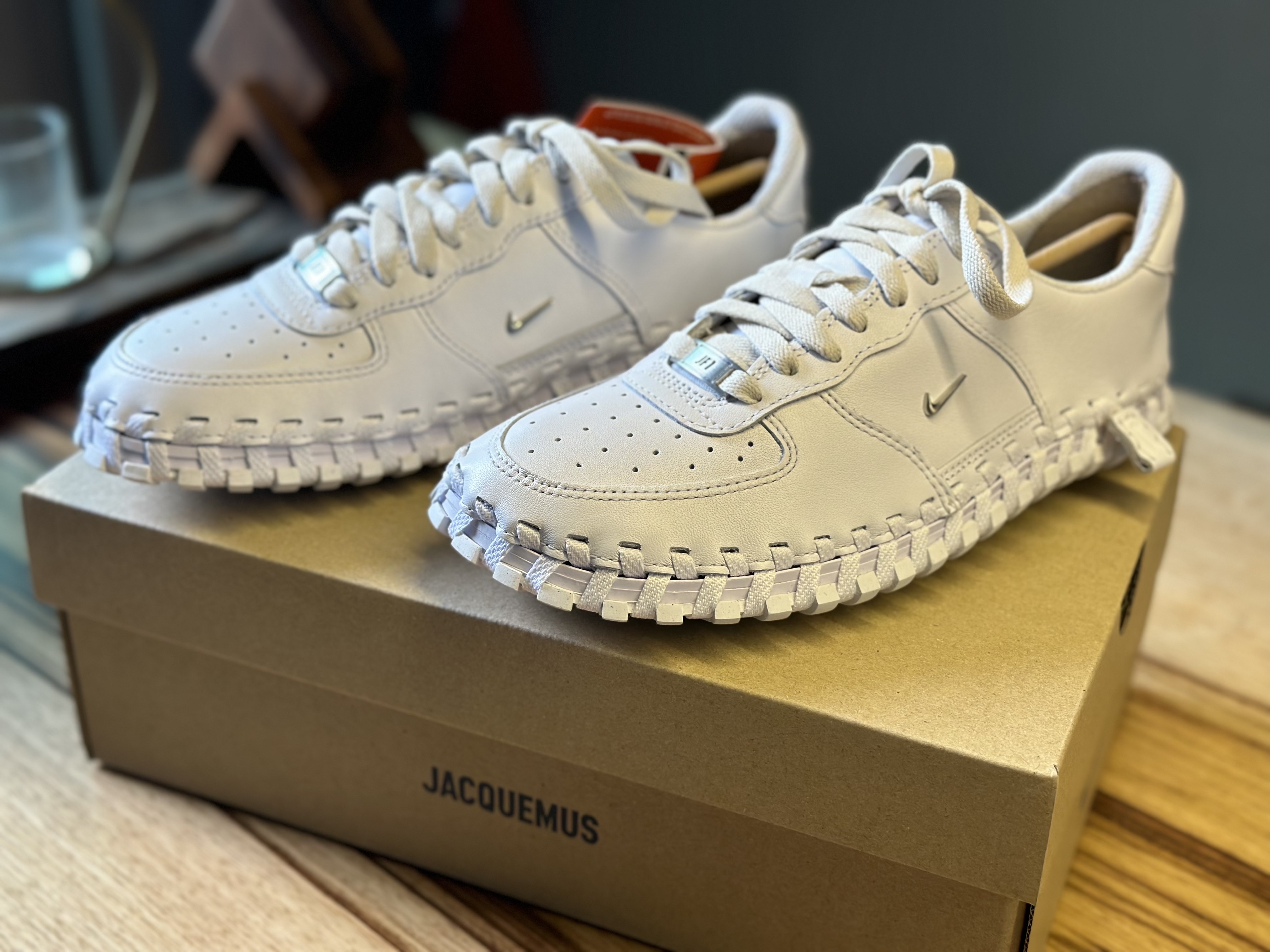 Nike x Jacquemus J Force 1 Low LX SP White 착용 스타일 - 2