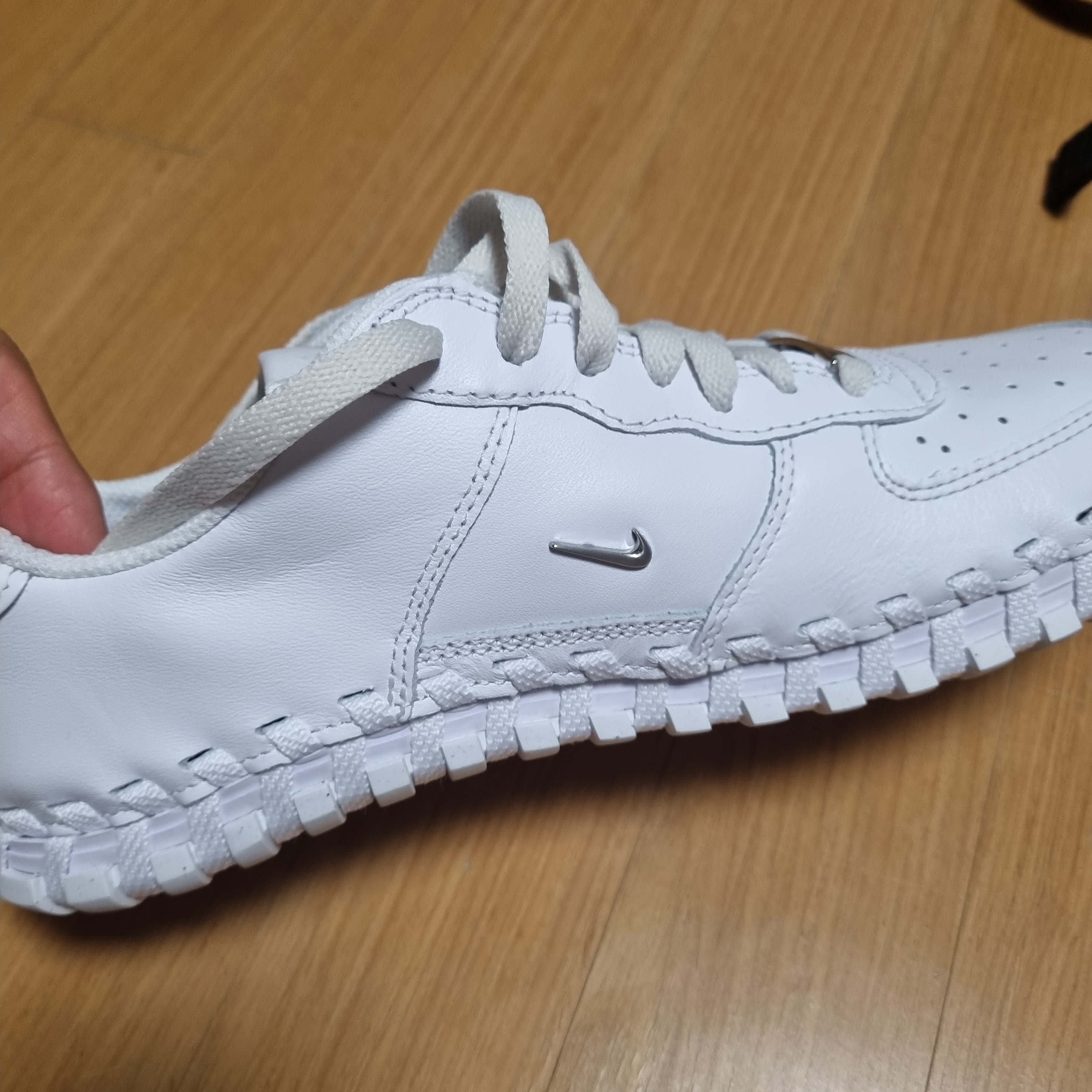 Nike x Jacquemus J Force 1 Low LX SP White 착용 스타일 - 2