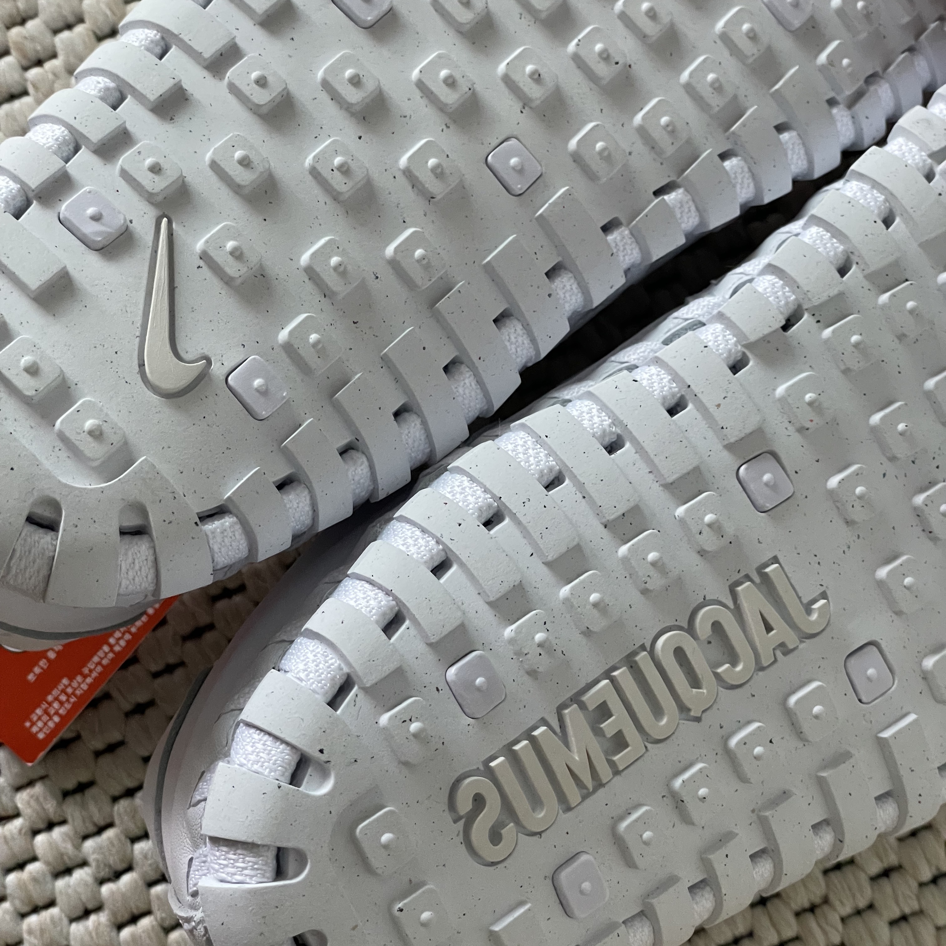 Nike x Jacquemus J Force 1 Low LX SP White 착용 스타일 - 4
