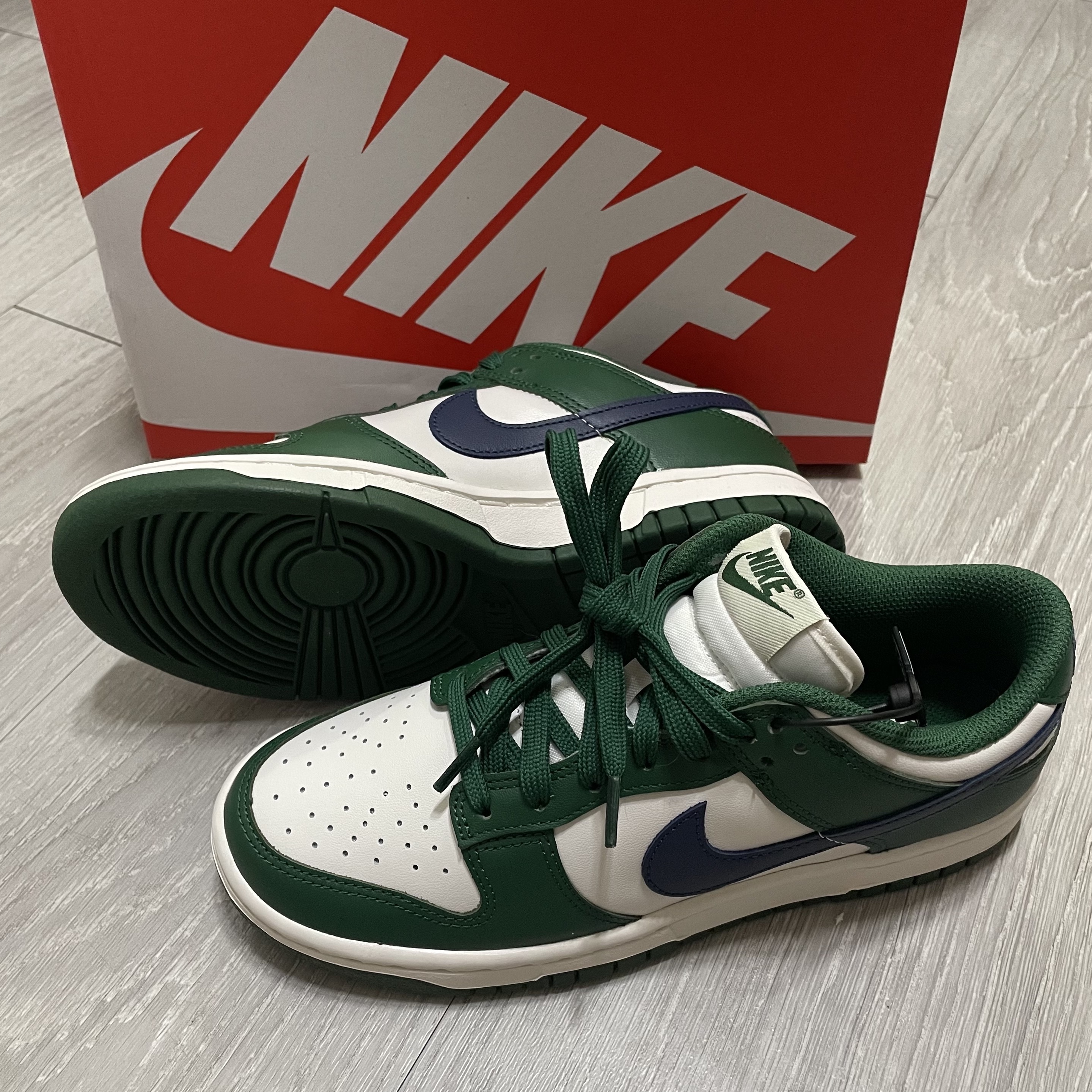 (W) Nike Dunk Low Gorge Green 착용 스타일 - 1