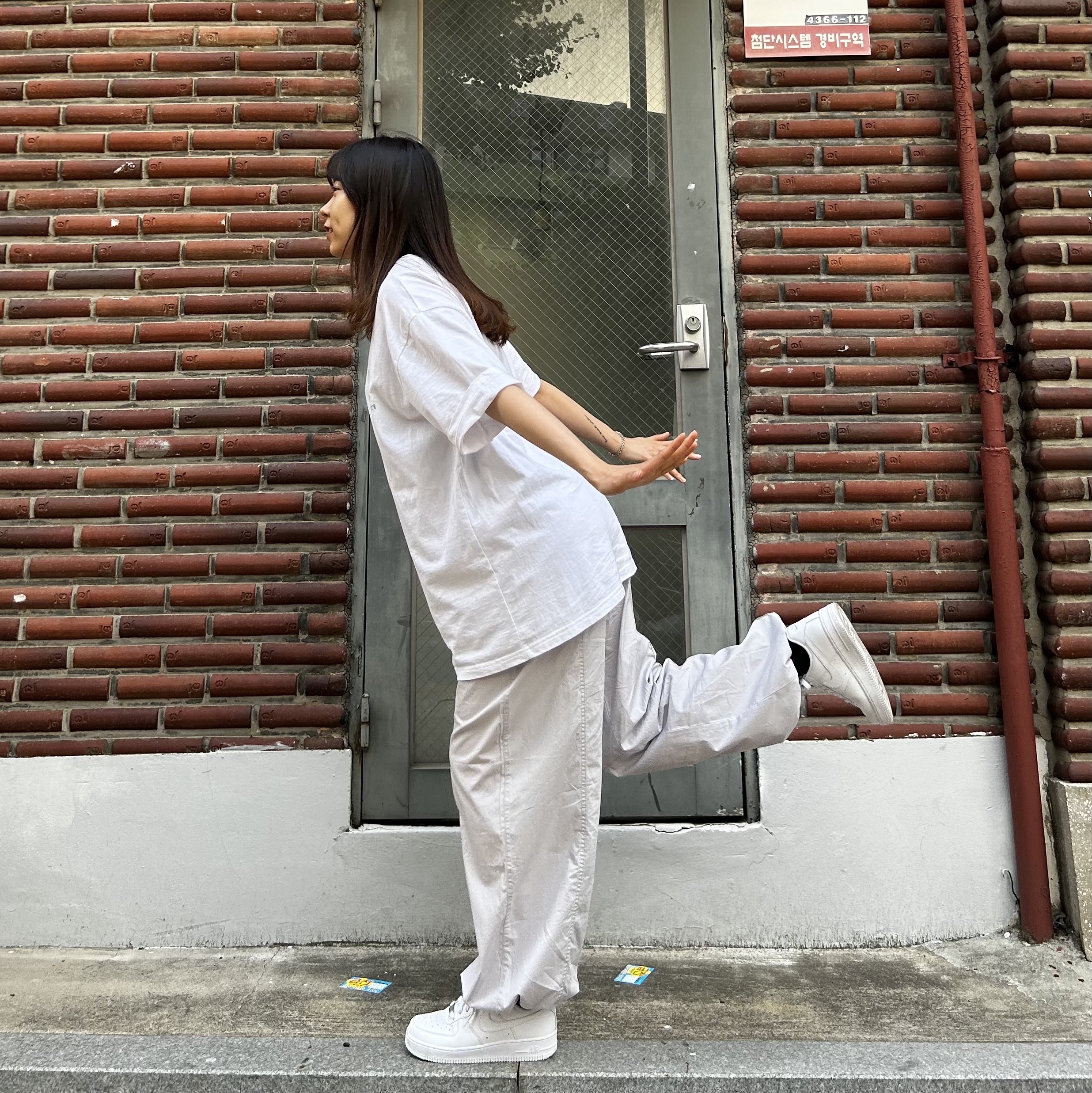 Nike Air Force 1 '07 Low White, (W) Nike Air Force 1 '07 Low White 착용 스타일