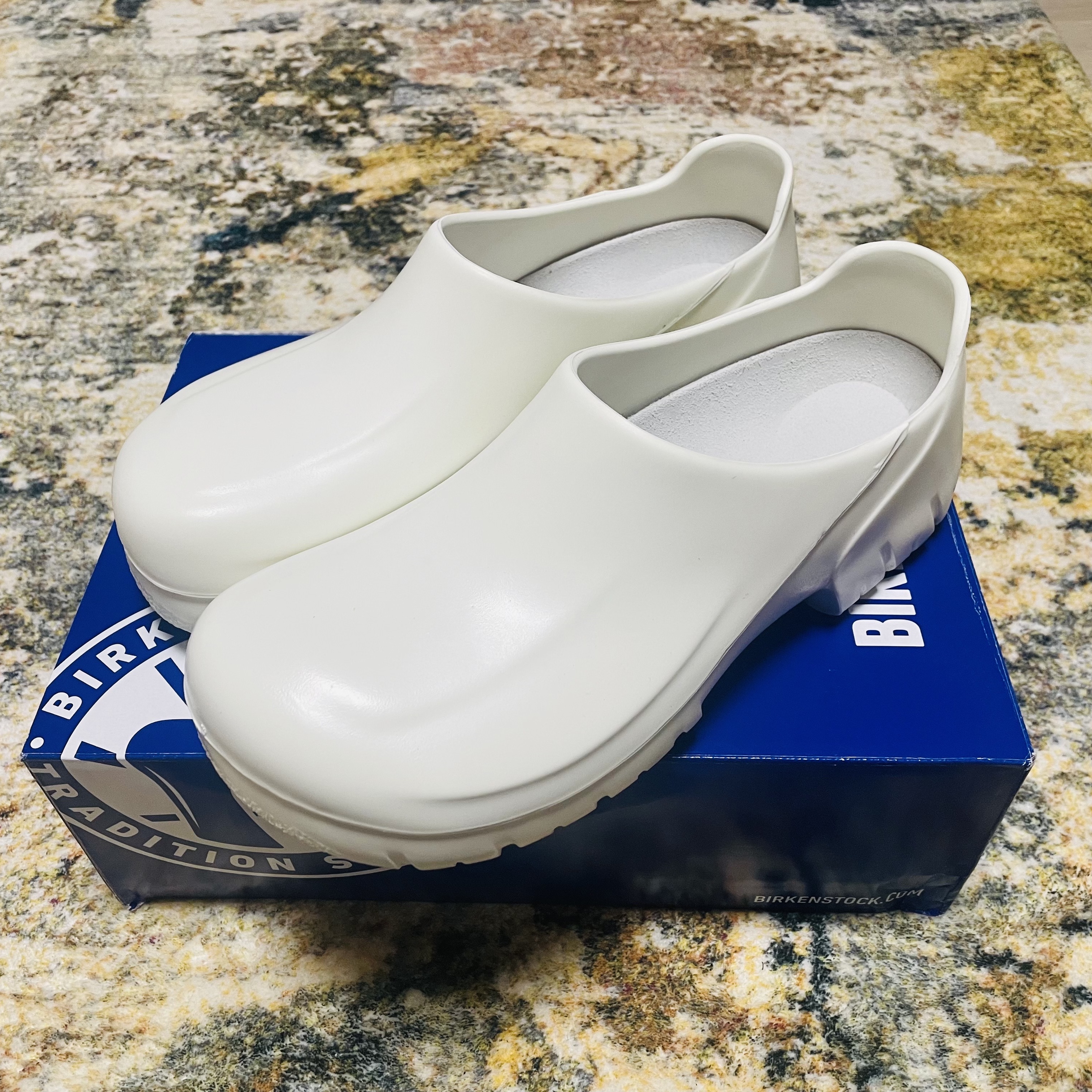 Birkenstock A630 Clog White 착용 스타일
