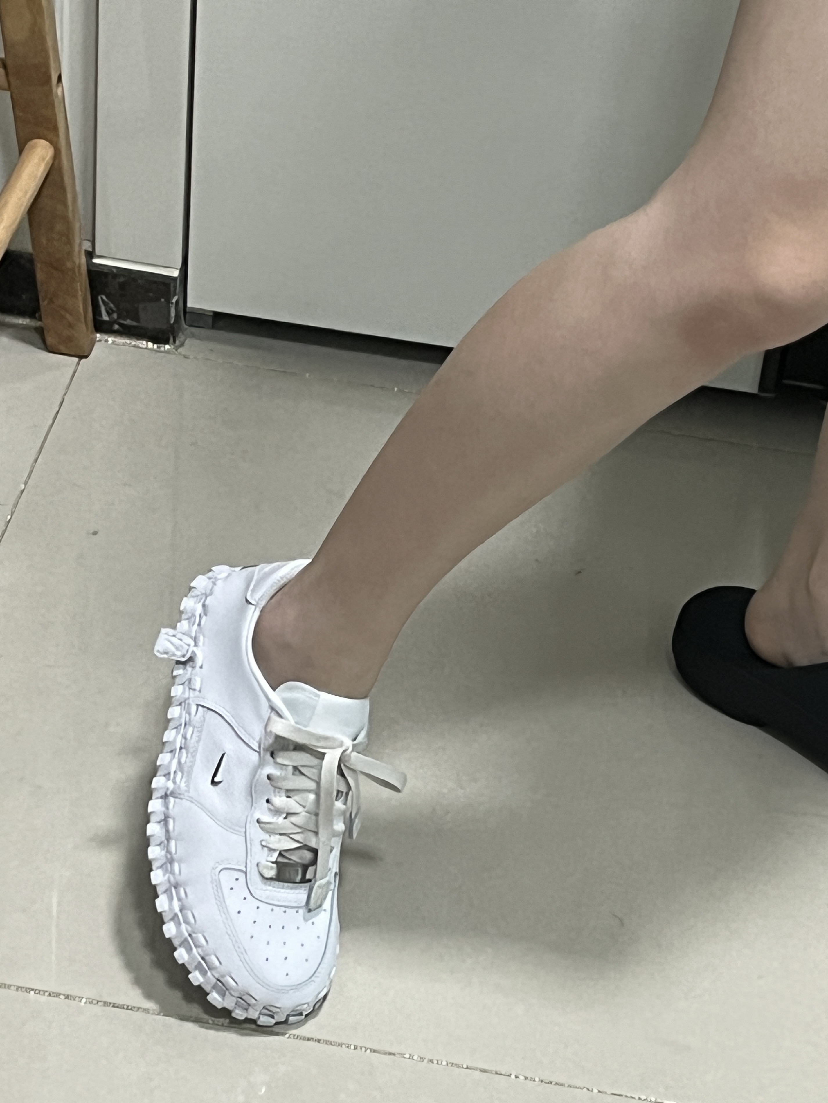 Nike x Jacquemus J Force 1 Low LX SP White 착용 스타일 - 3